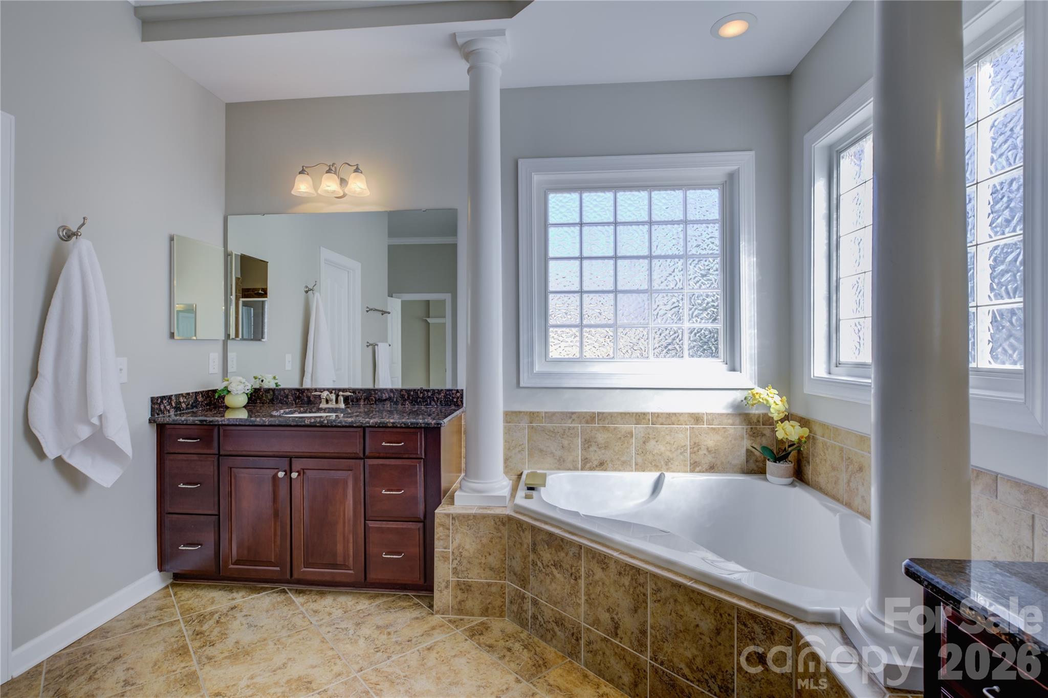 13700 Glen Abbey Drive Property Photo 29