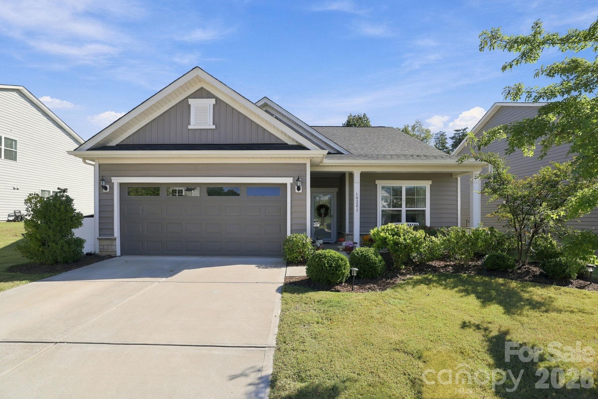 19201 Yellow Birch Drive Property Photo 1