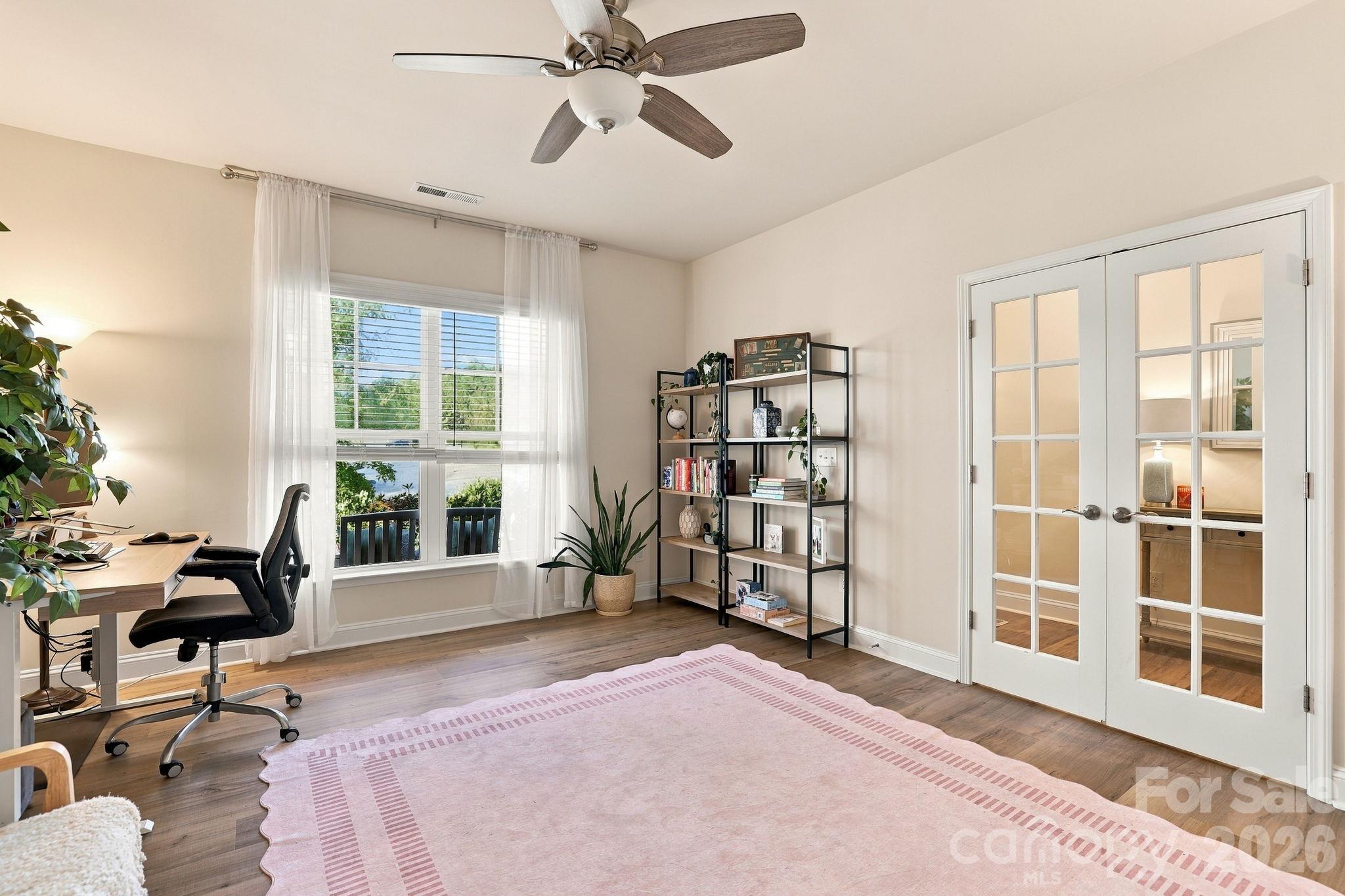 19201 Yellow Birch Drive Property Photo 3