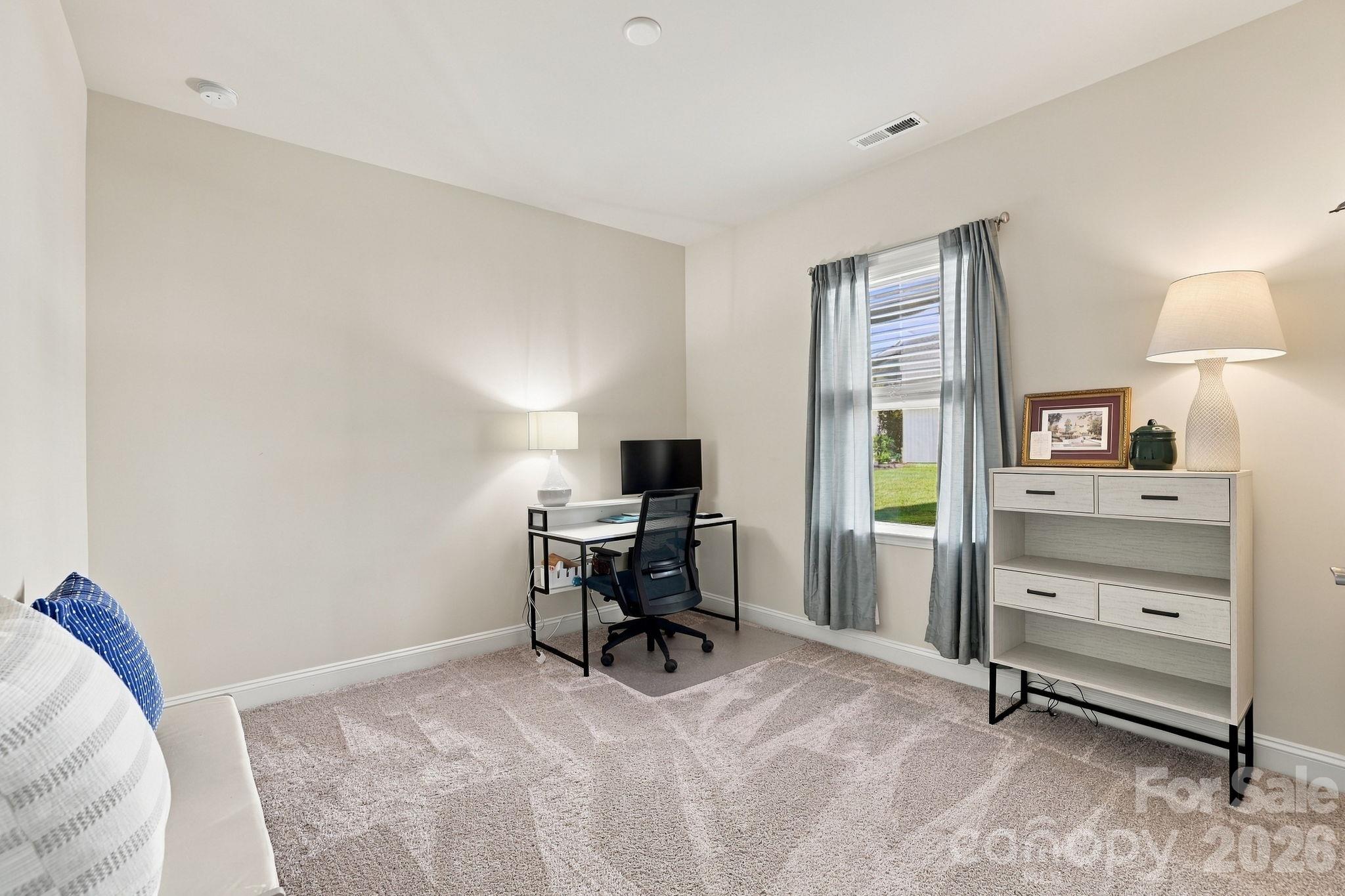 19201 Yellow Birch Drive Property Photo 12