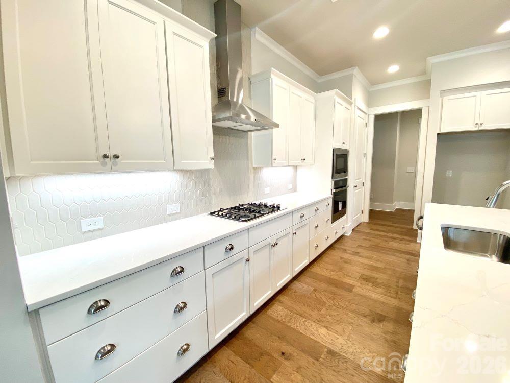 2972 Alveston Drive Property Photo 8