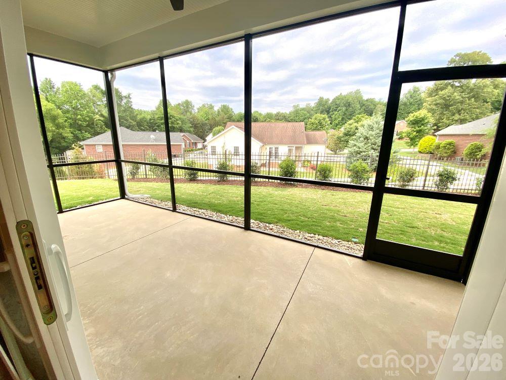 2972 Alveston Drive Property Photo 12