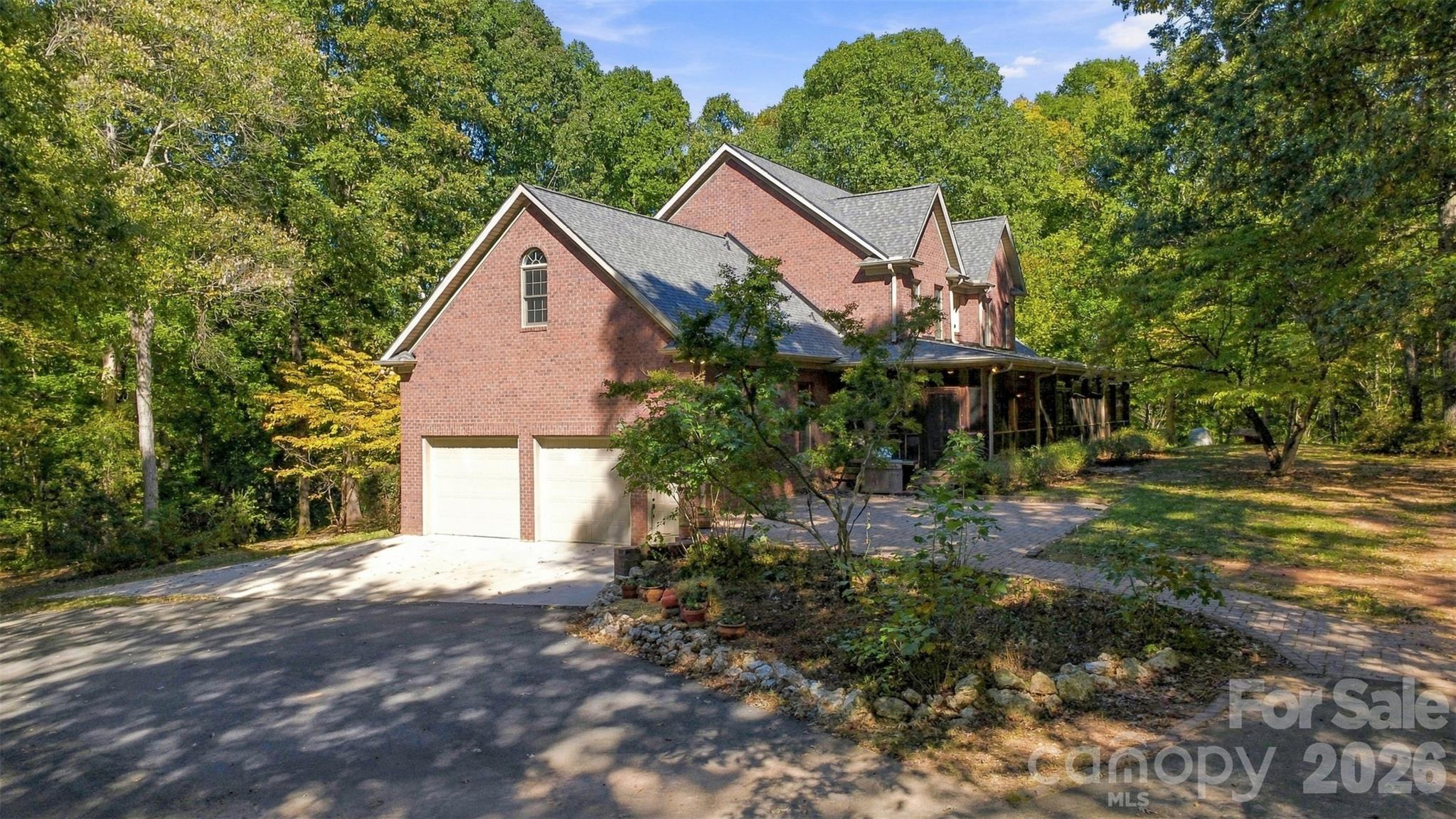 380 Laurel Hill Road Property Photo 3