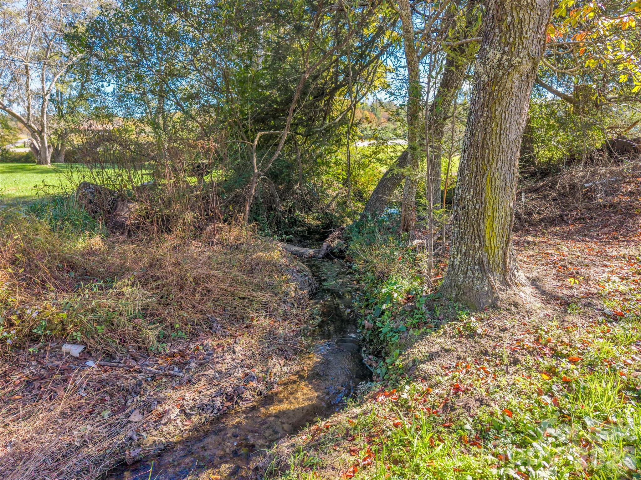 24 Snyder Lane Property Photo 37