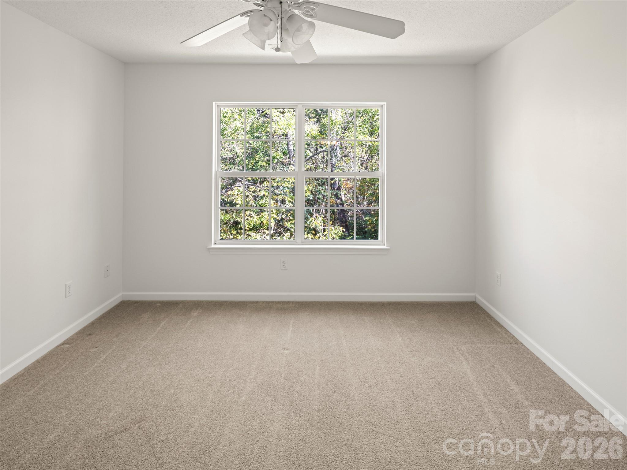 206 Waters Edge Drive Property Photo 23