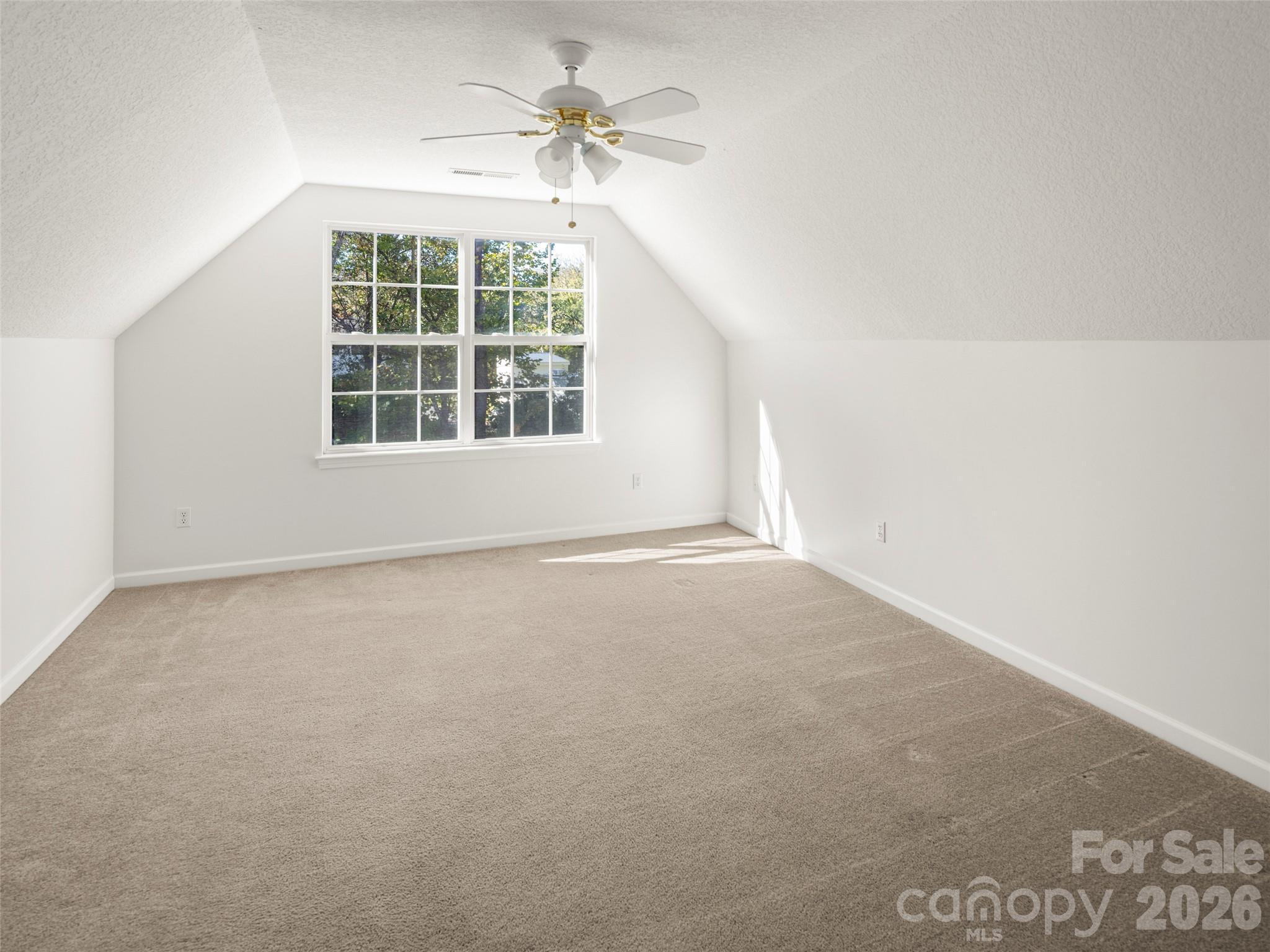 206 Waters Edge Drive Property Photo 25