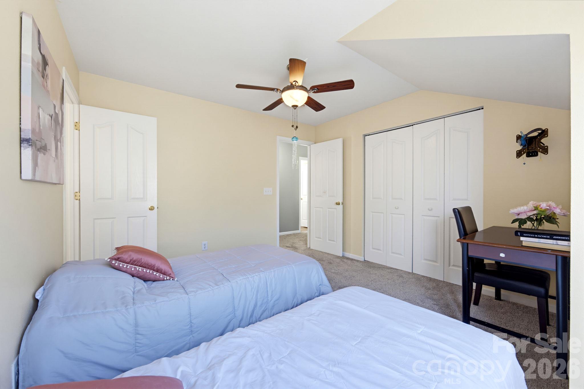 15850 Circlegreen Drive 41 Property Photo 18