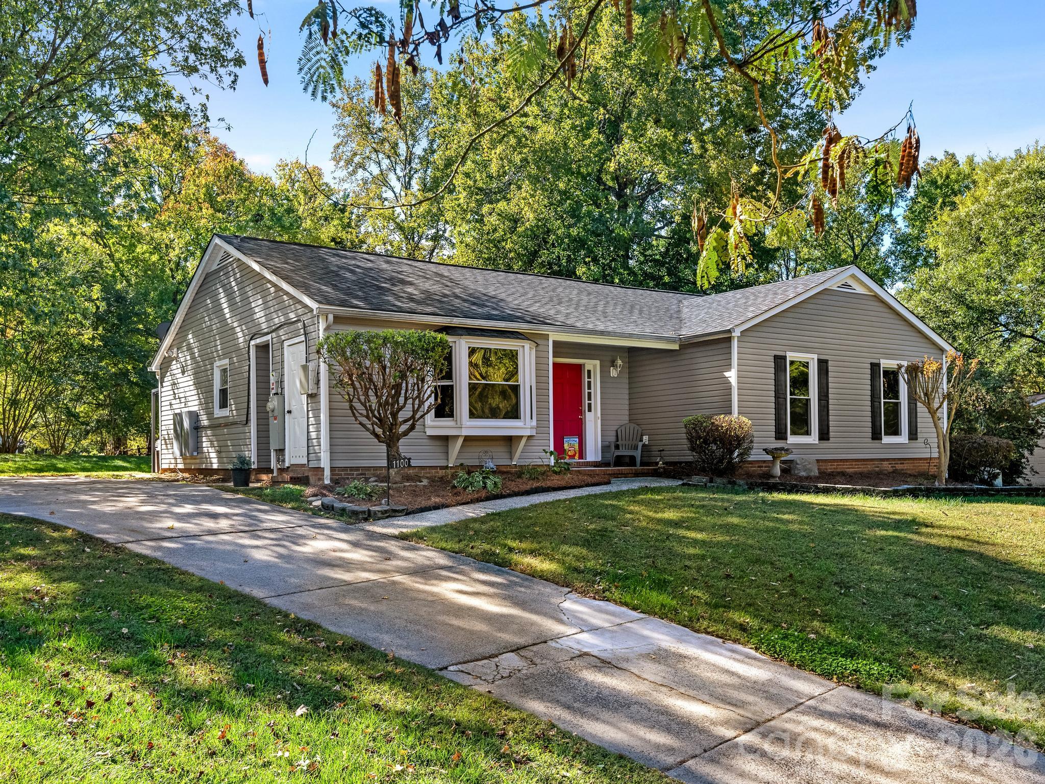 1100 Dark Wood Court Property Photo 1