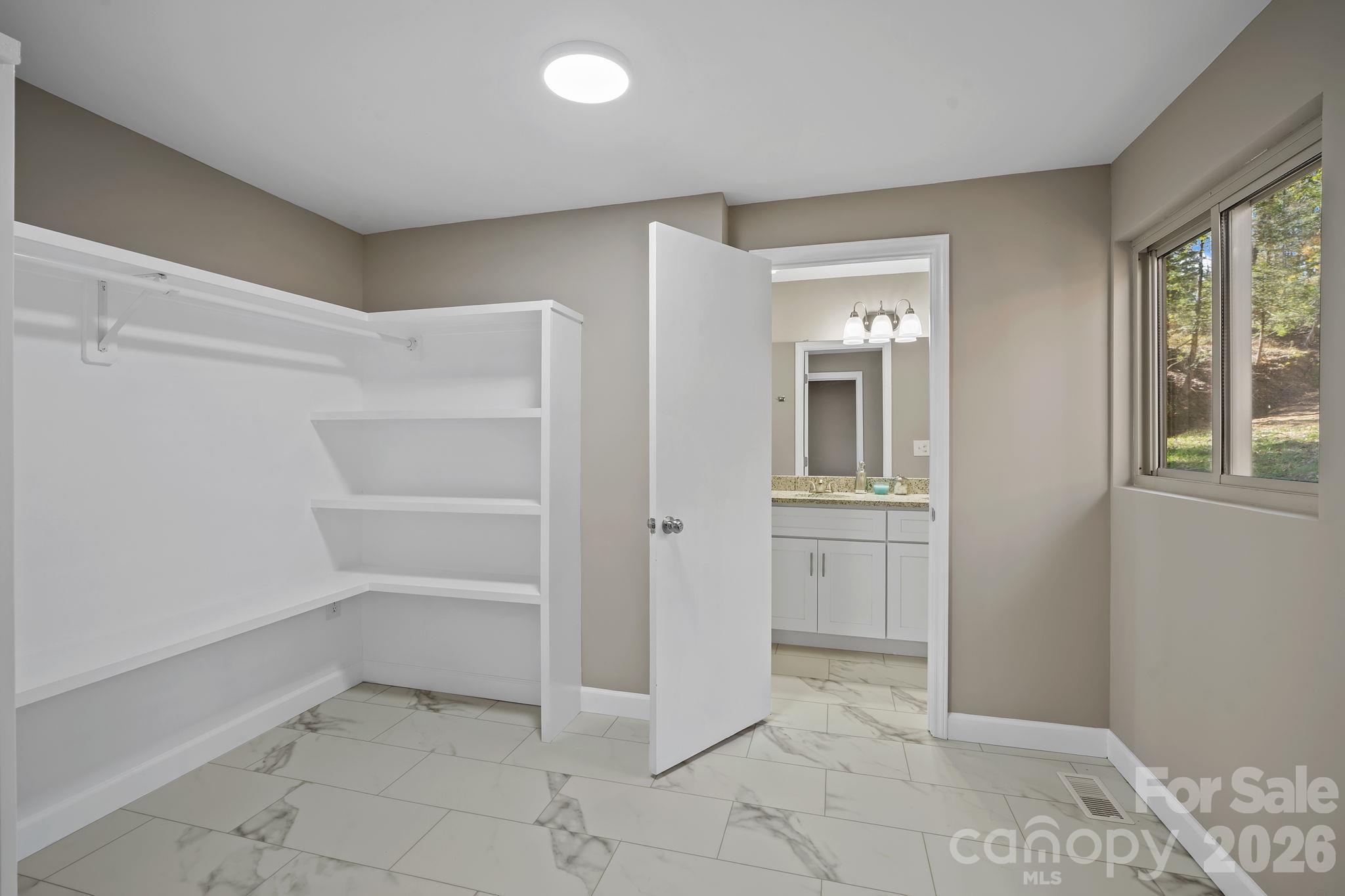103 Craggy Ridge Lane Property Photo 14
