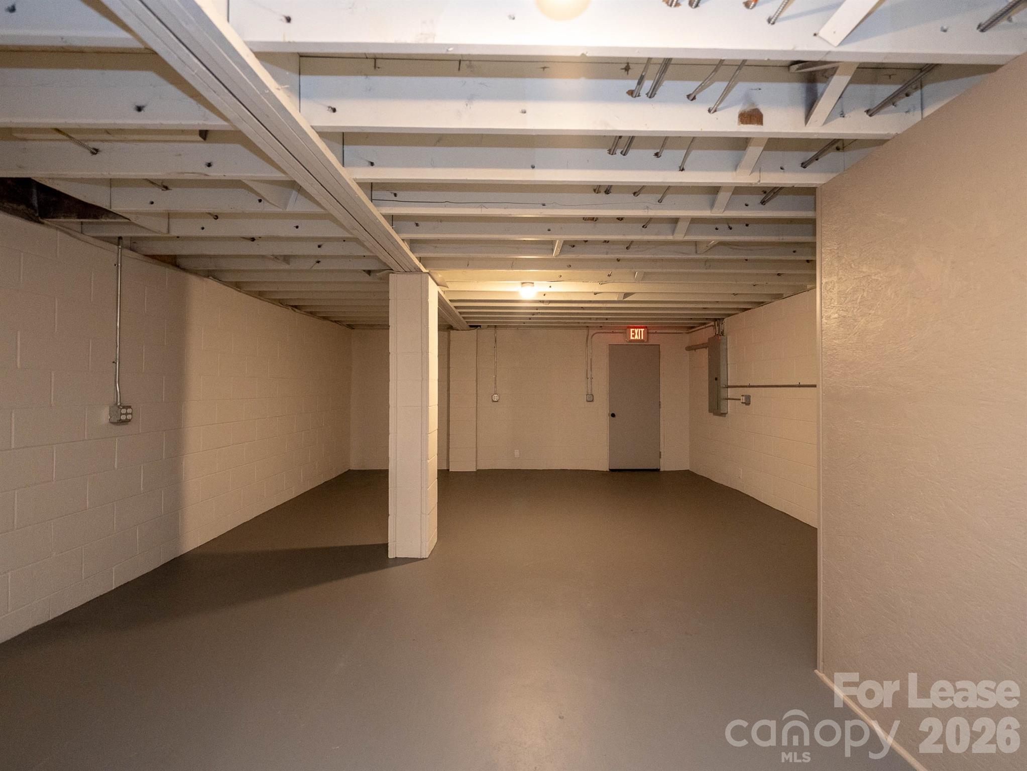 452 Wall Street Property Photo 6