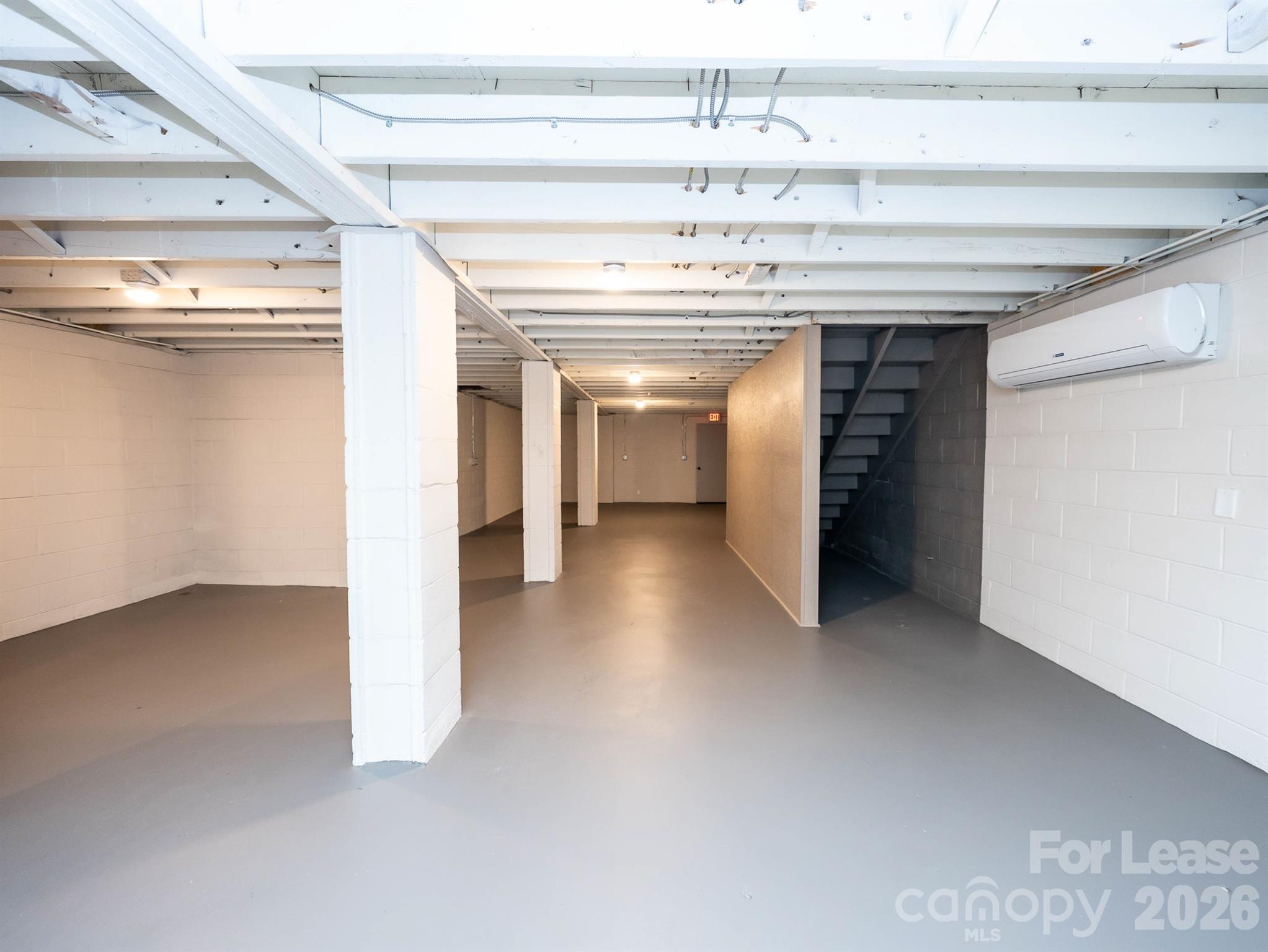 452 Wall Street Property Photo 22