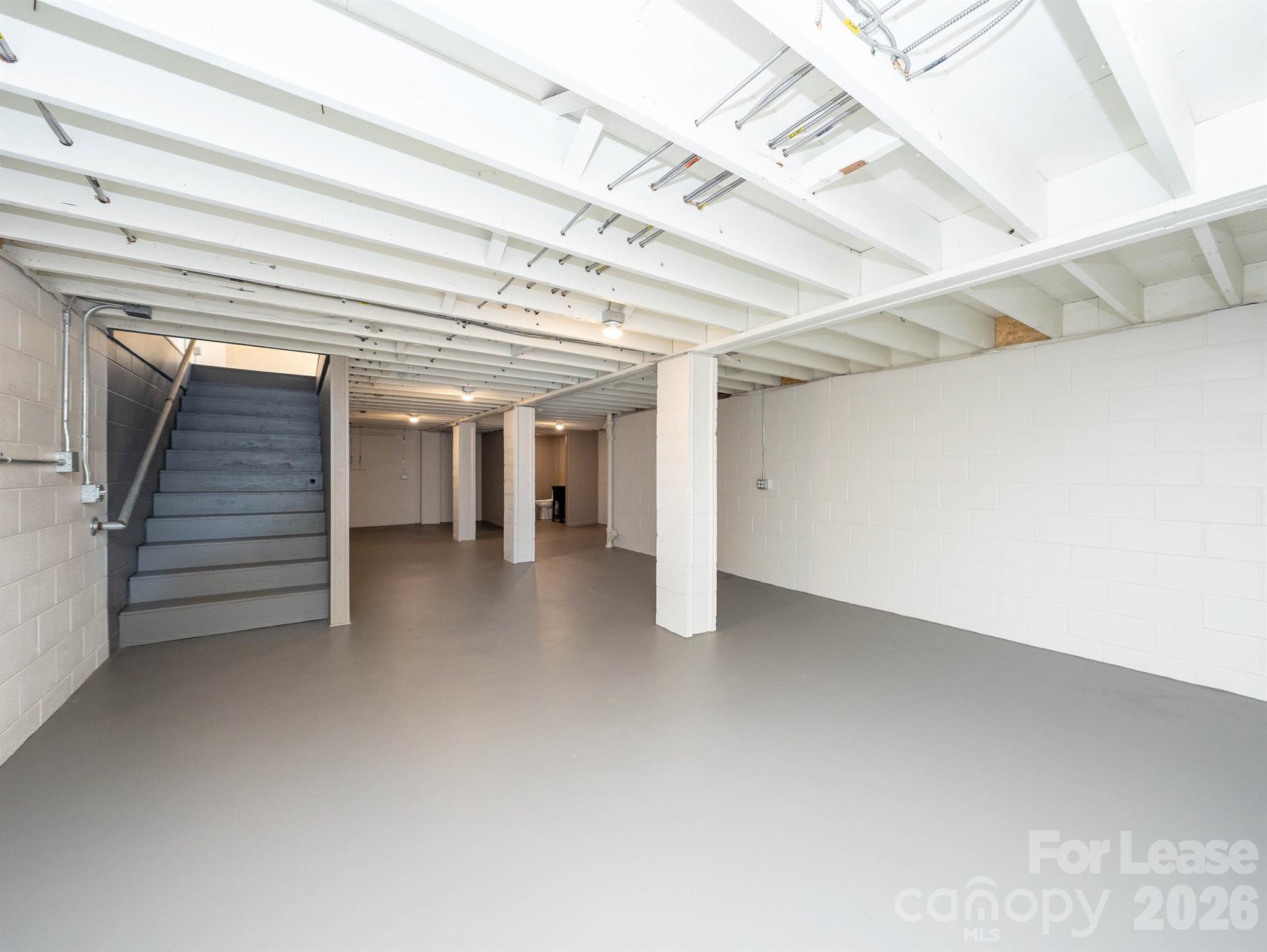 452 Wall Street Property Photo 24