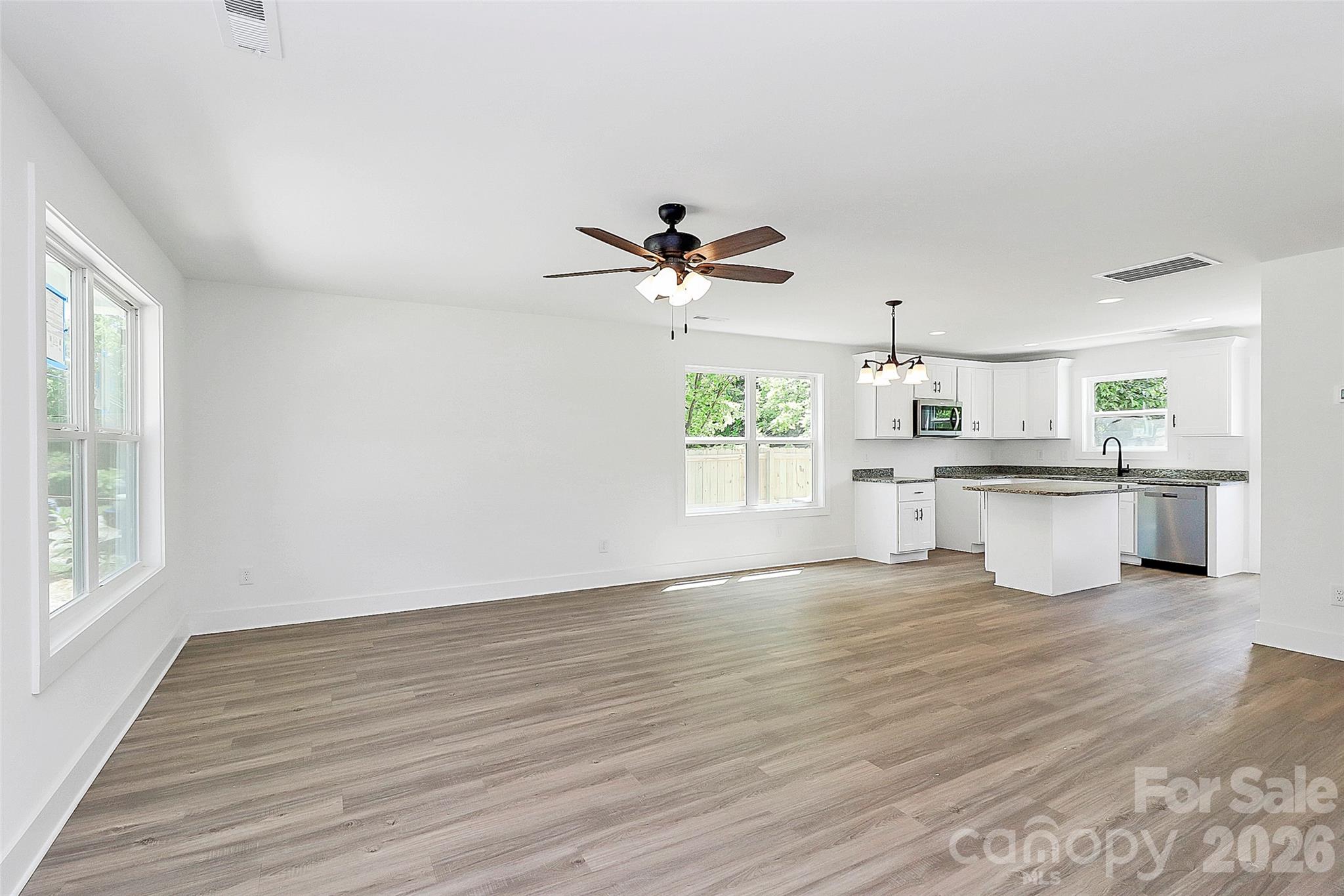 18 4th Avenue Property Photo 6