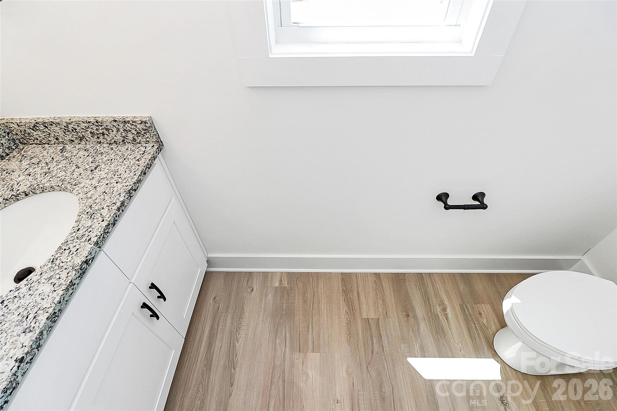 18 4th Avenue Property Photo 23