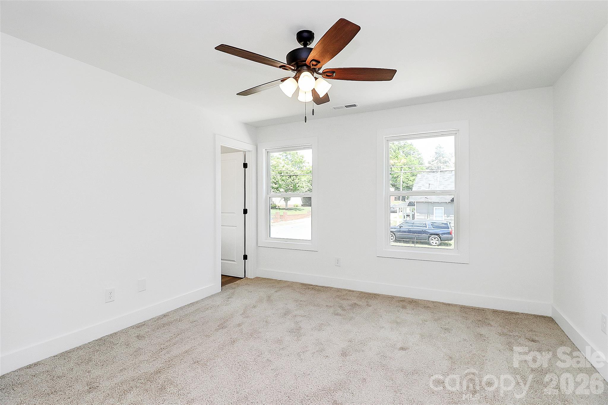 18 4th Avenue Property Photo 37