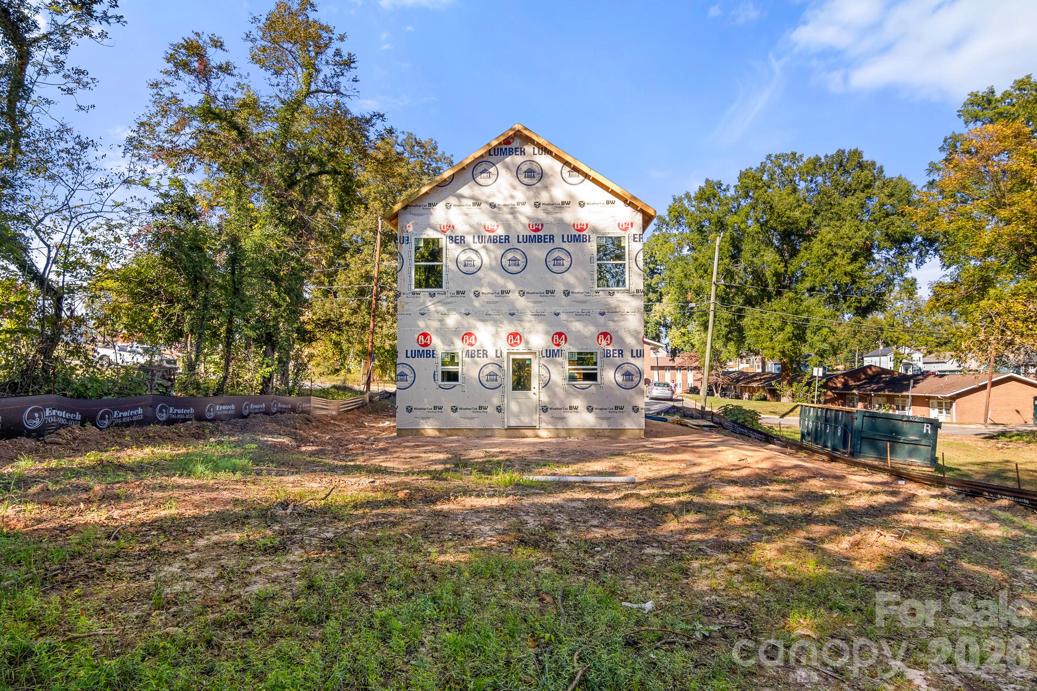 18 4th Avenue Property Photo 43