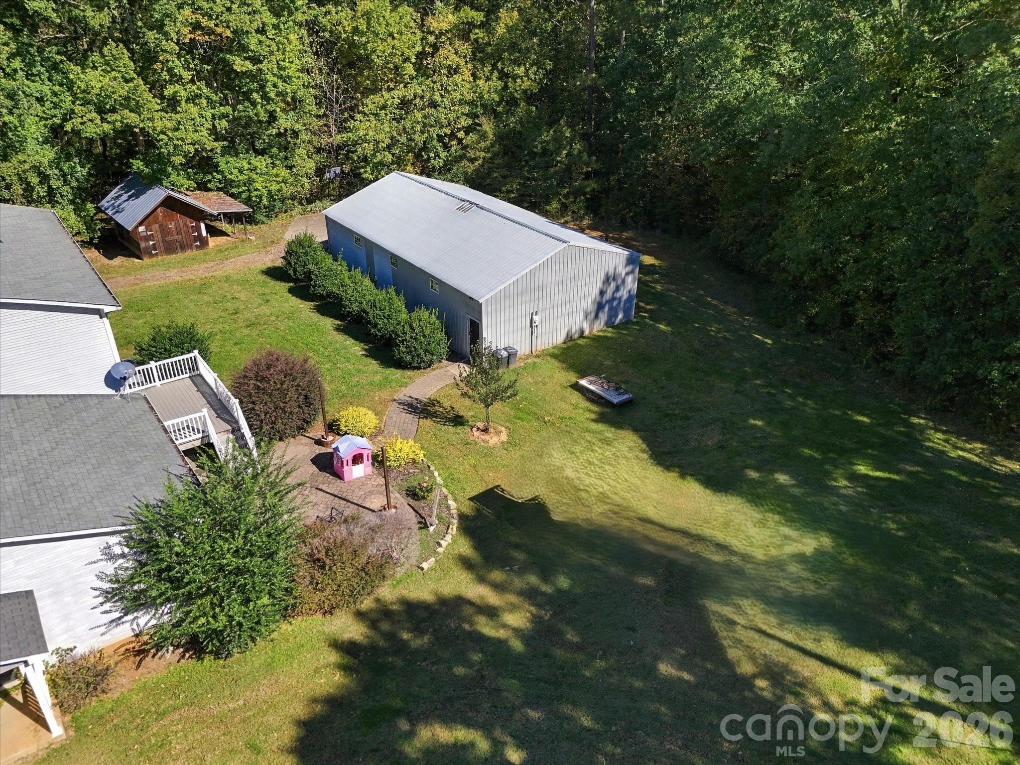 8898 Webb Road Property Photo 4
