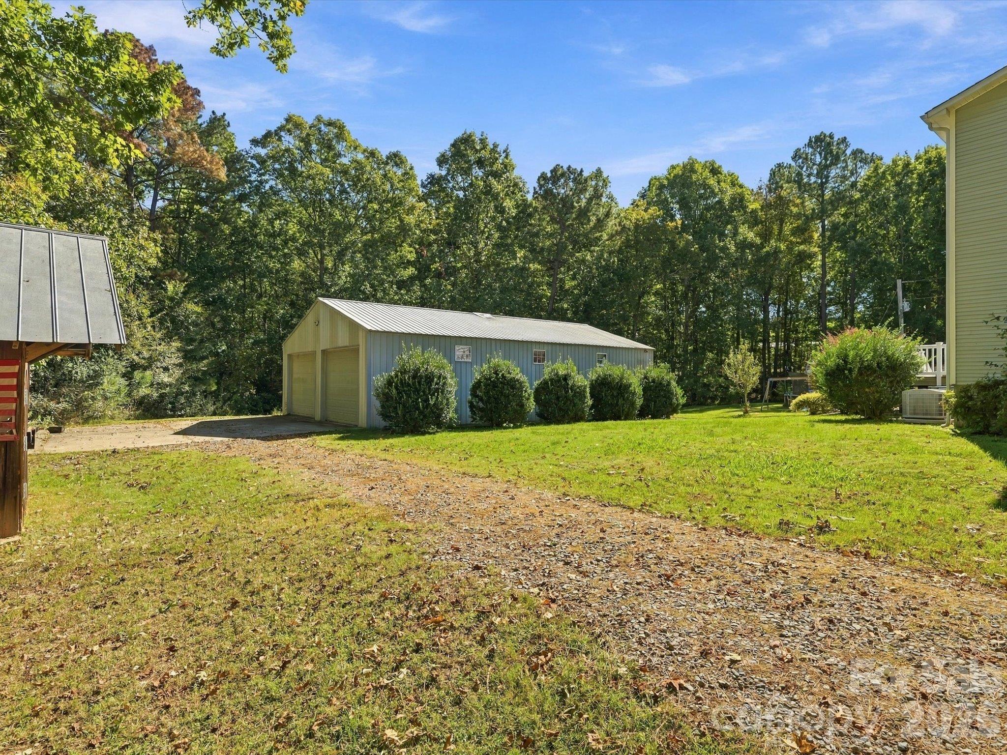 8898 Webb Road Property Photo 8