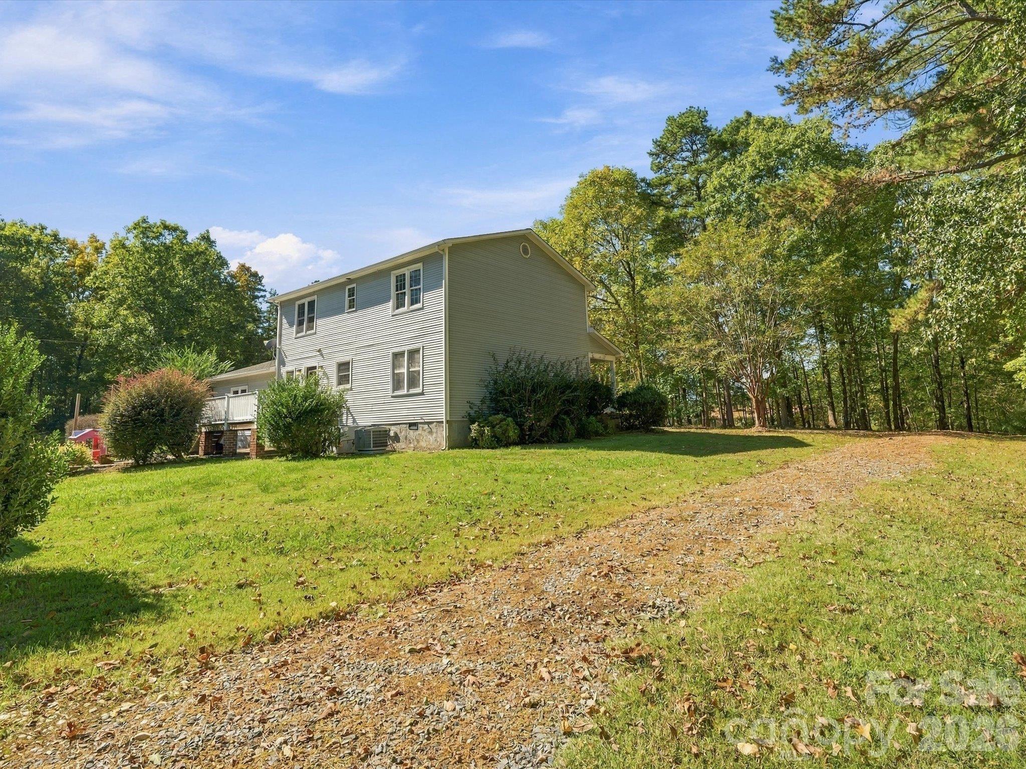 8898 Webb Road Property Photo 9