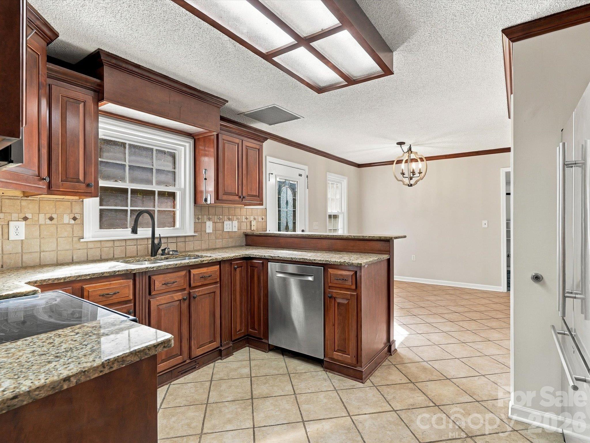 8898 Webb Road Property Photo 14