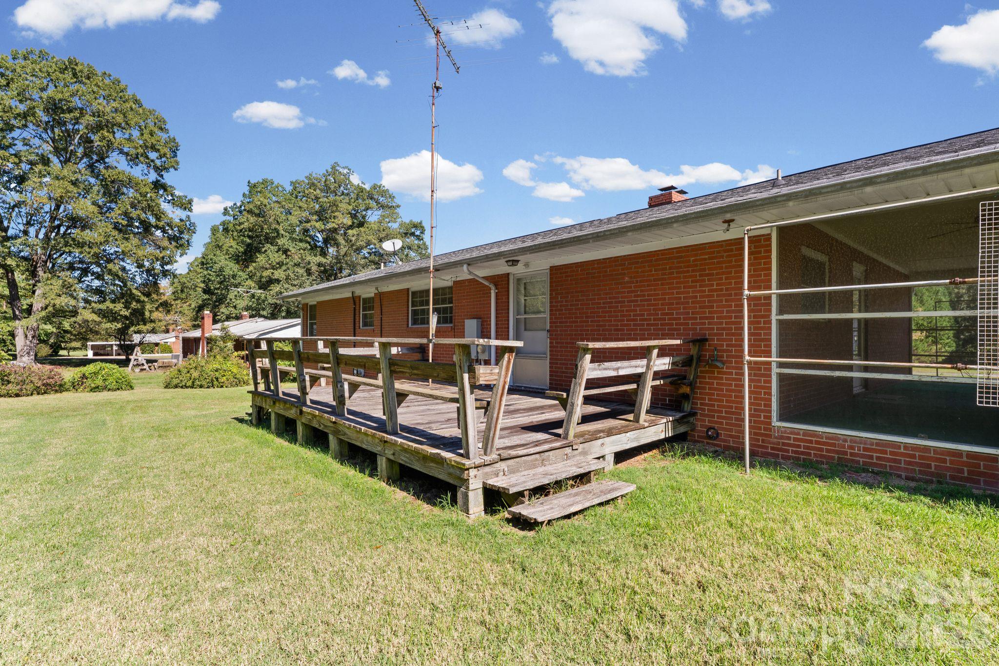 140 Winterlocken Road Property Photo 22