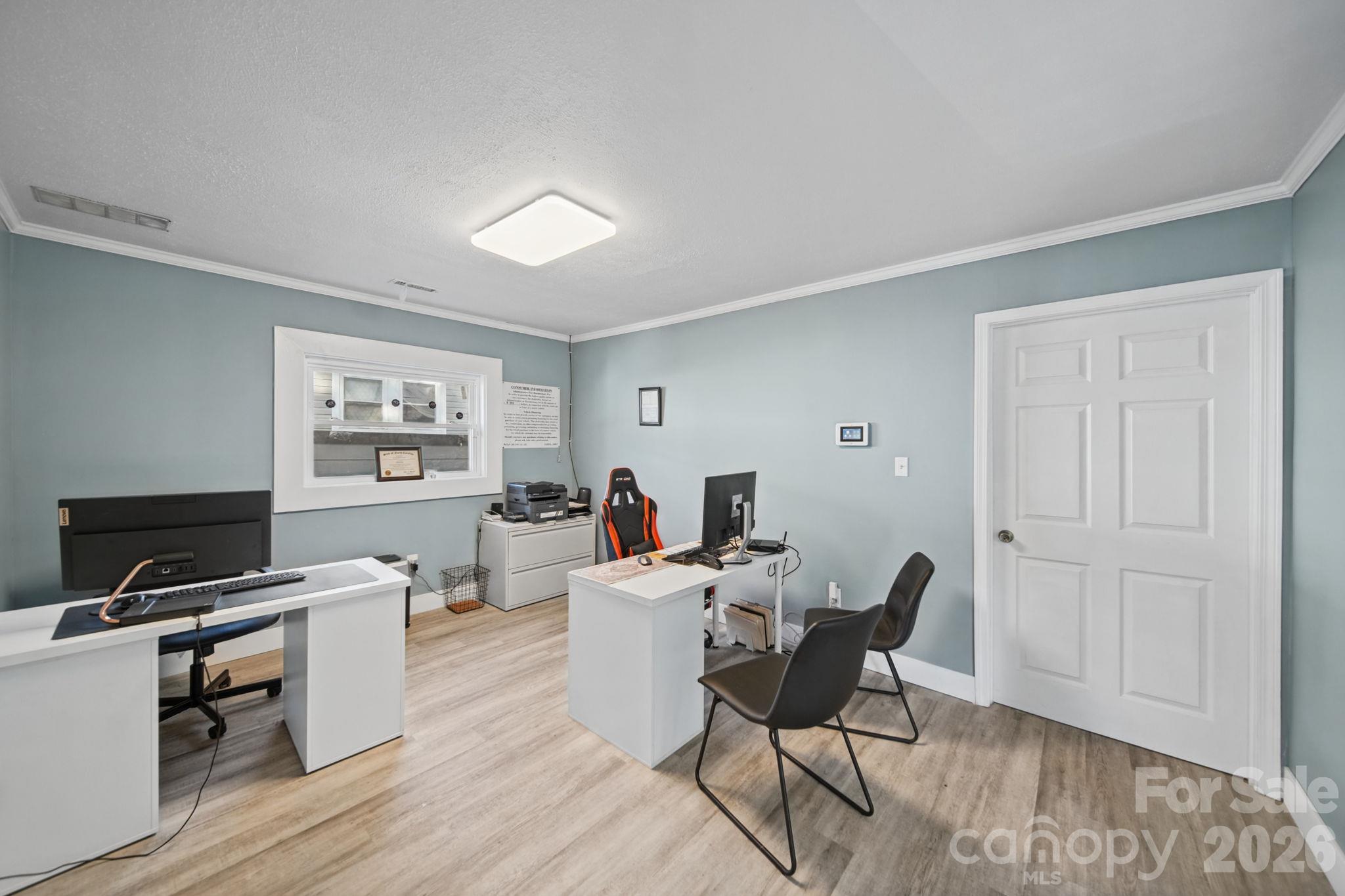 707 N Salisbury Avenue Property Photo 17