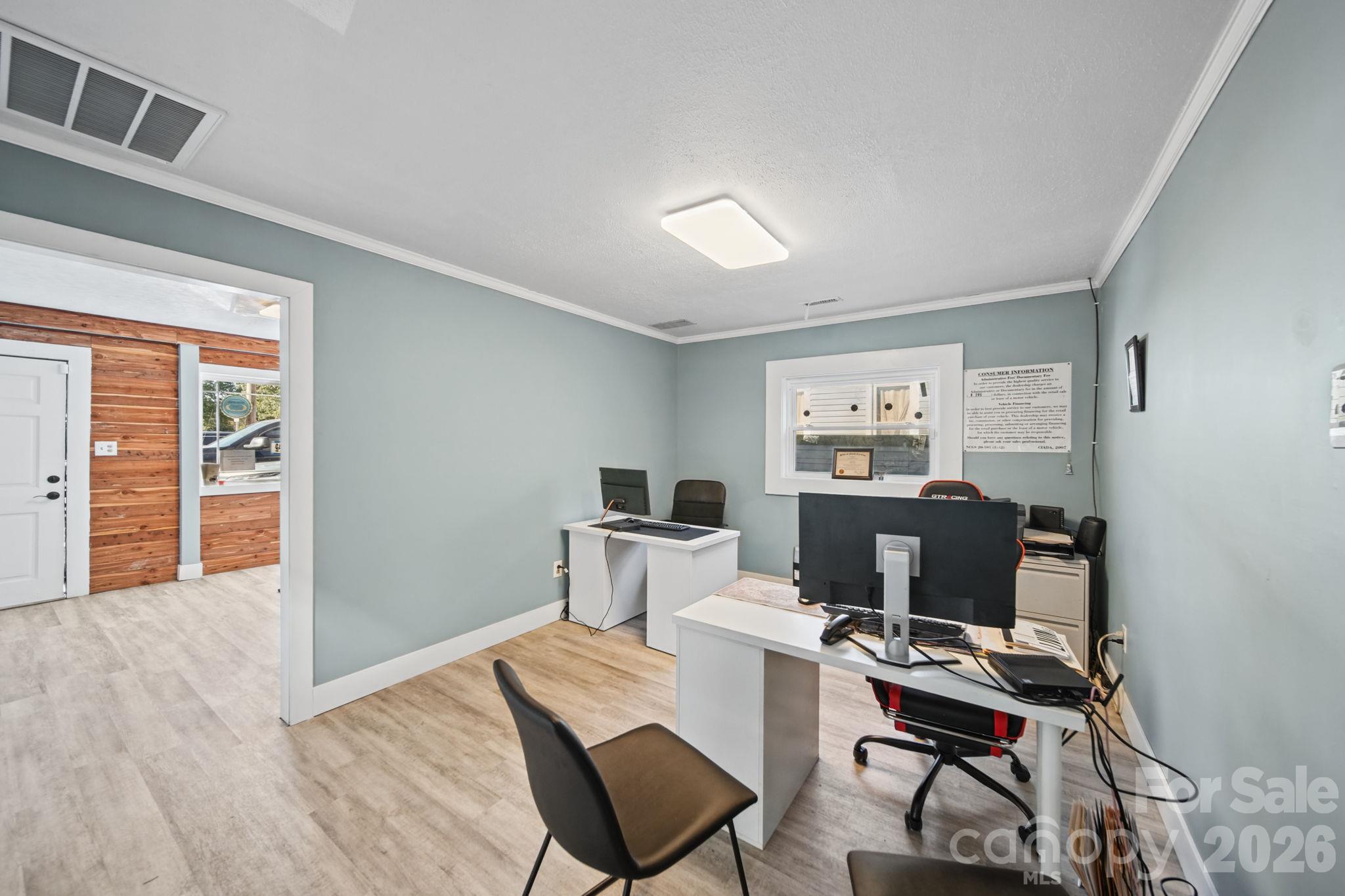 707 N Salisbury Avenue Property Photo 18