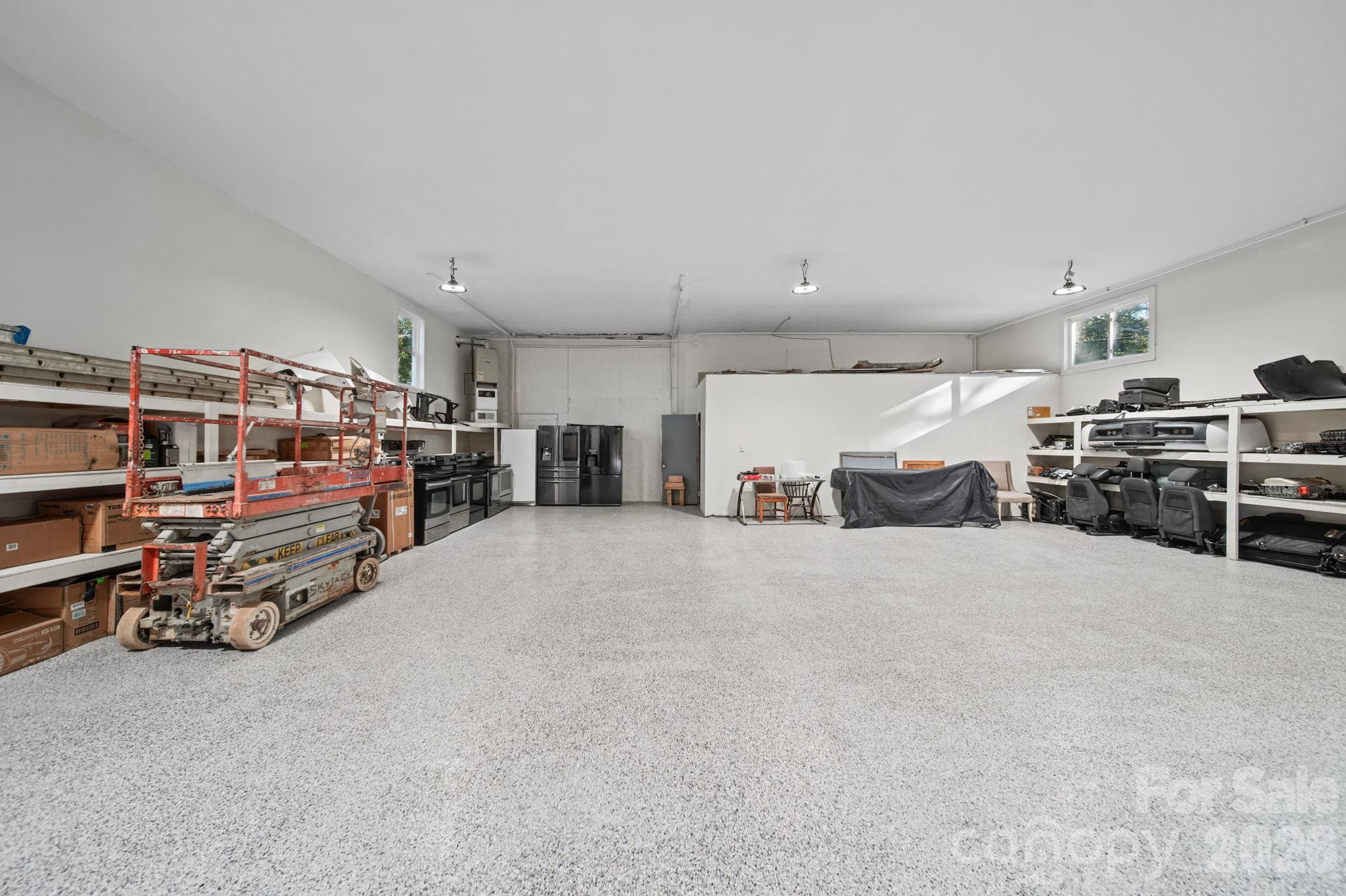 707 N Salisbury Avenue Property Photo 19