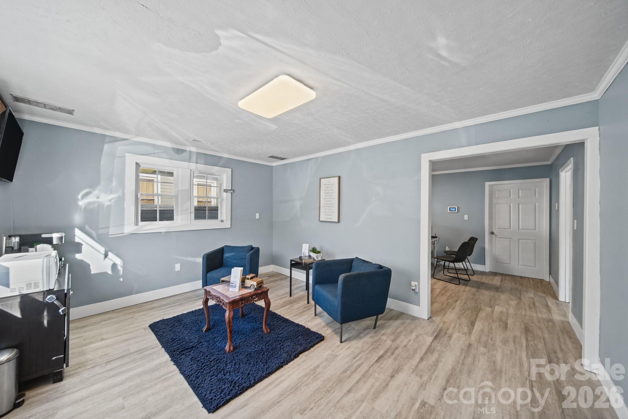 707 N Salisbury Avenue Property Photo 26