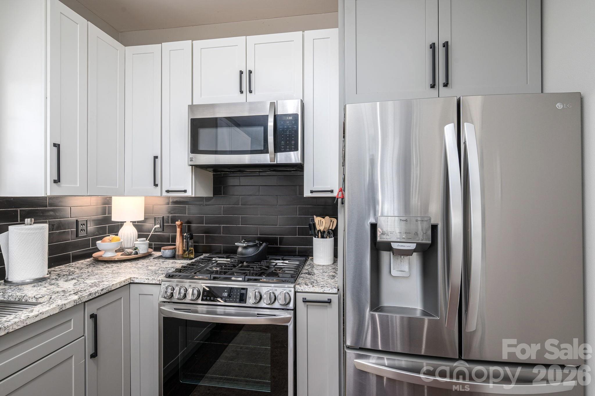 224 Howe Street Property Photo 13