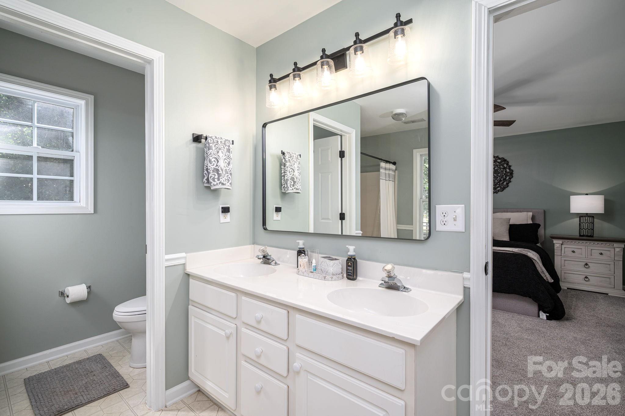 224 Howe Street Property Photo 19