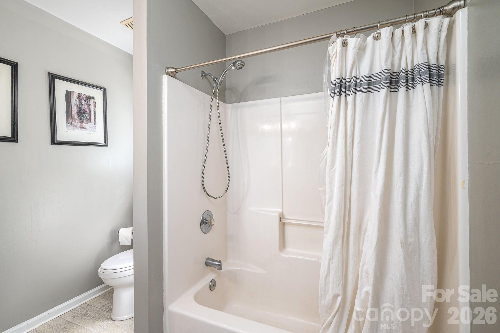 224 Howe Street Property Photo 22