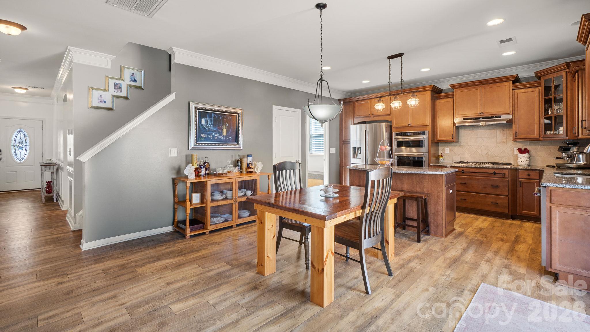 1232 New River Drive Property Photo 10