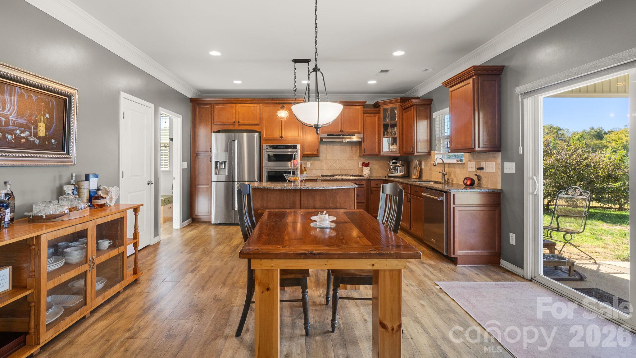 1232 New River Drive Property Photo 11