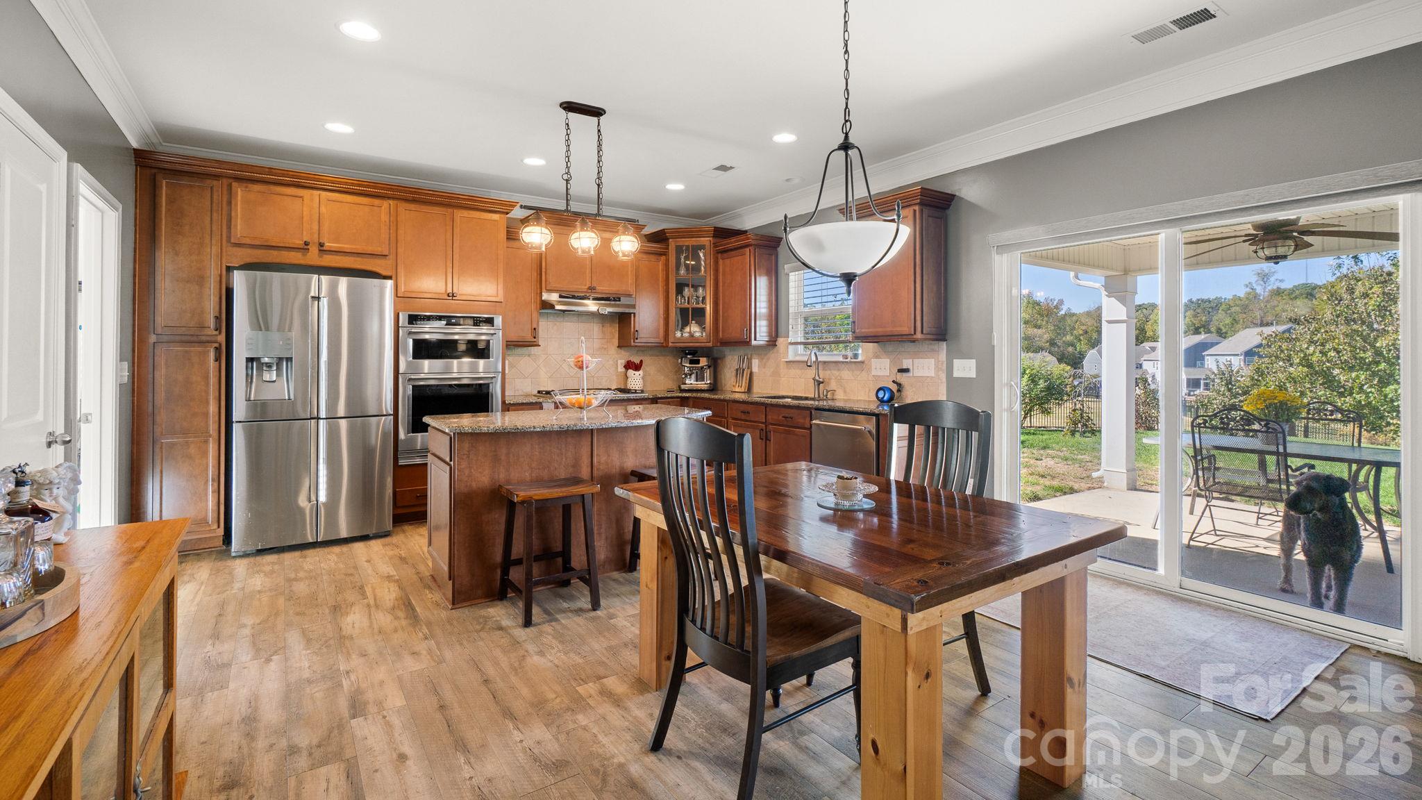 1232 New River Drive Property Photo 12