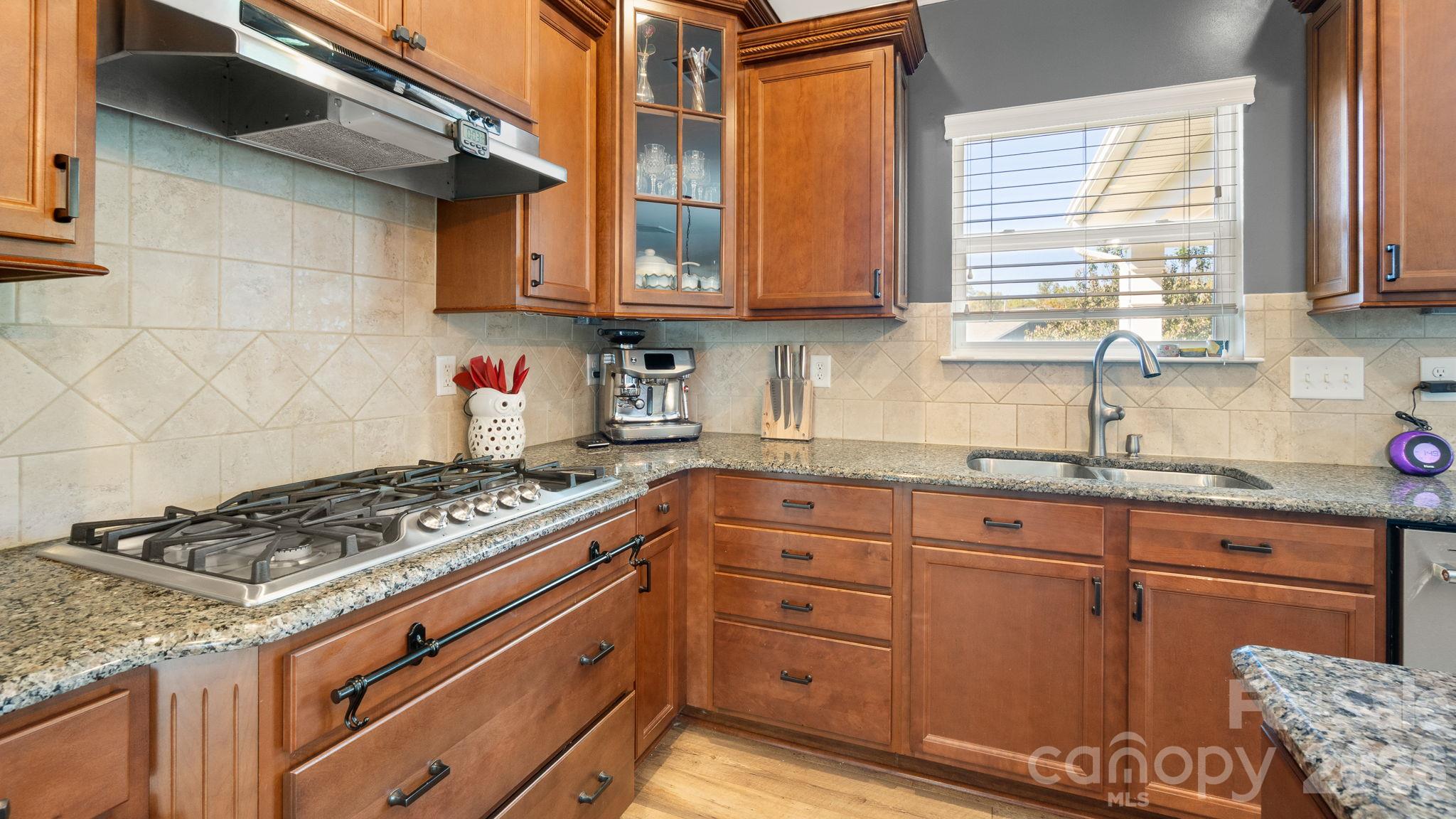 1232 New River Drive Property Photo 15