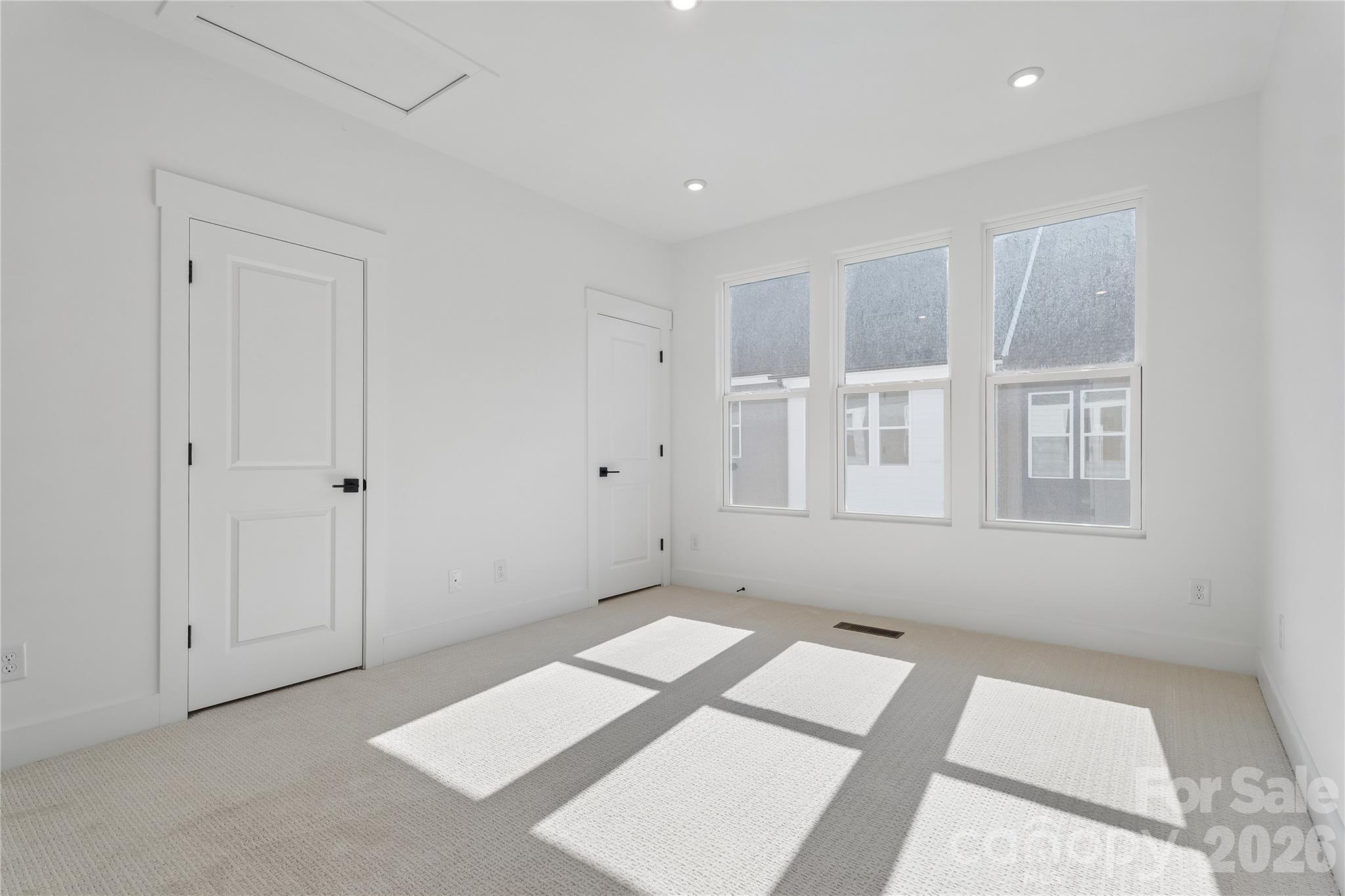 4058 Sophia Drive Property Photo 4