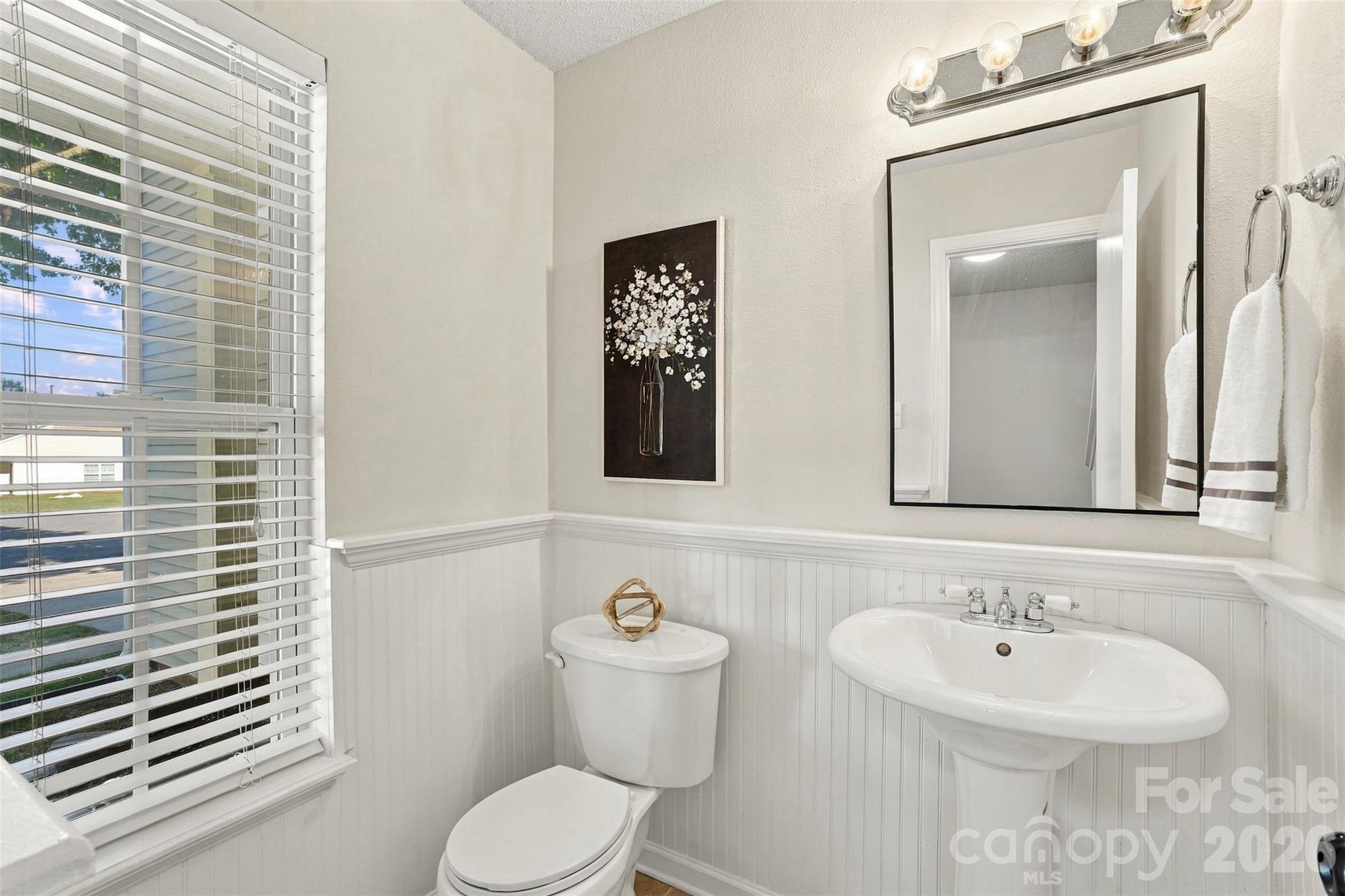 1901 Beckwith Lane Property Photo 9