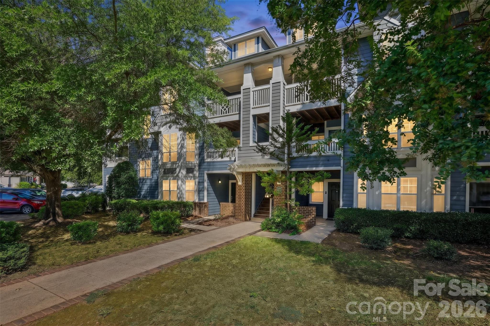 525 Olmsted Park Place H Property Photo 1