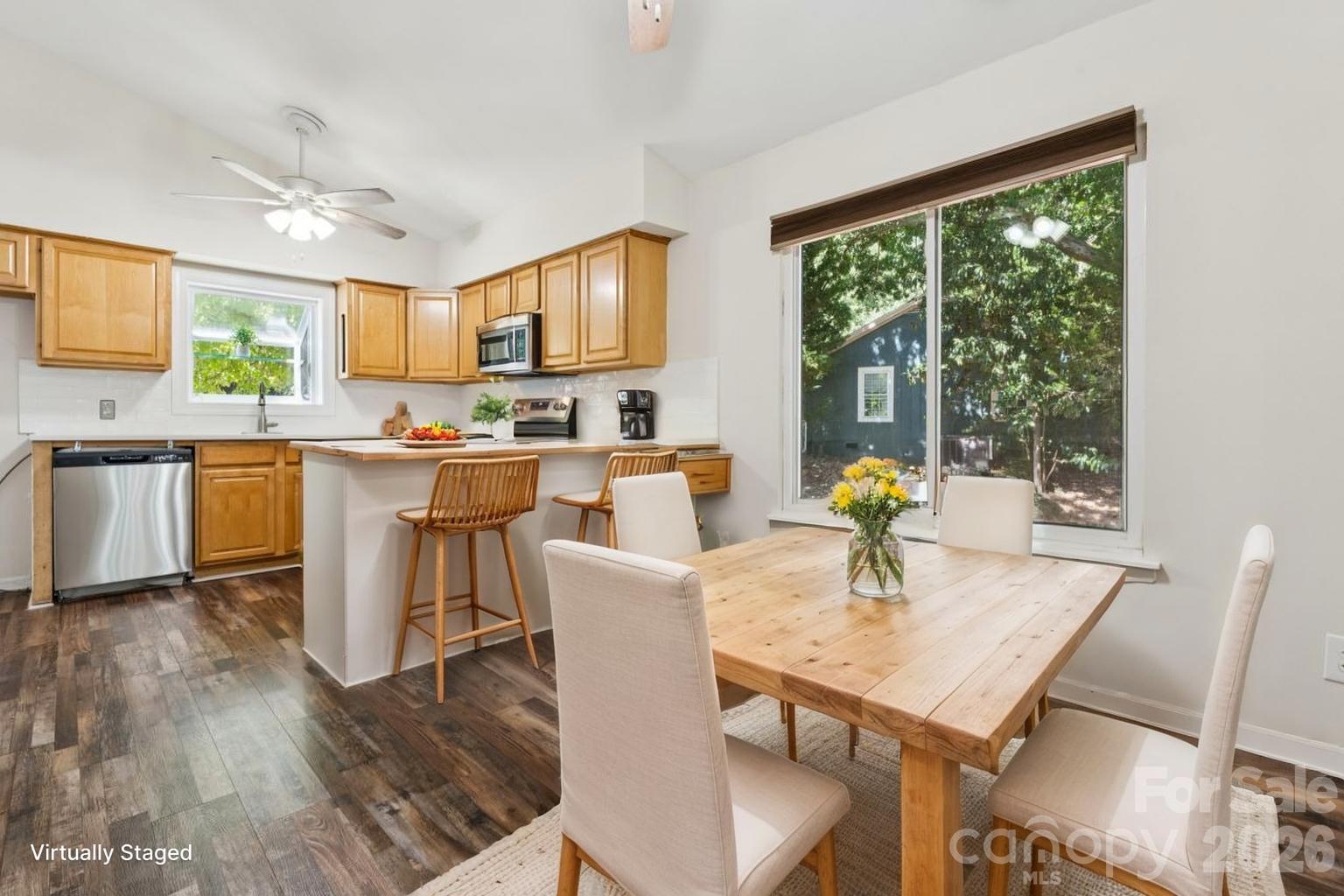 3106 Point Clear Drive Property Photo 5