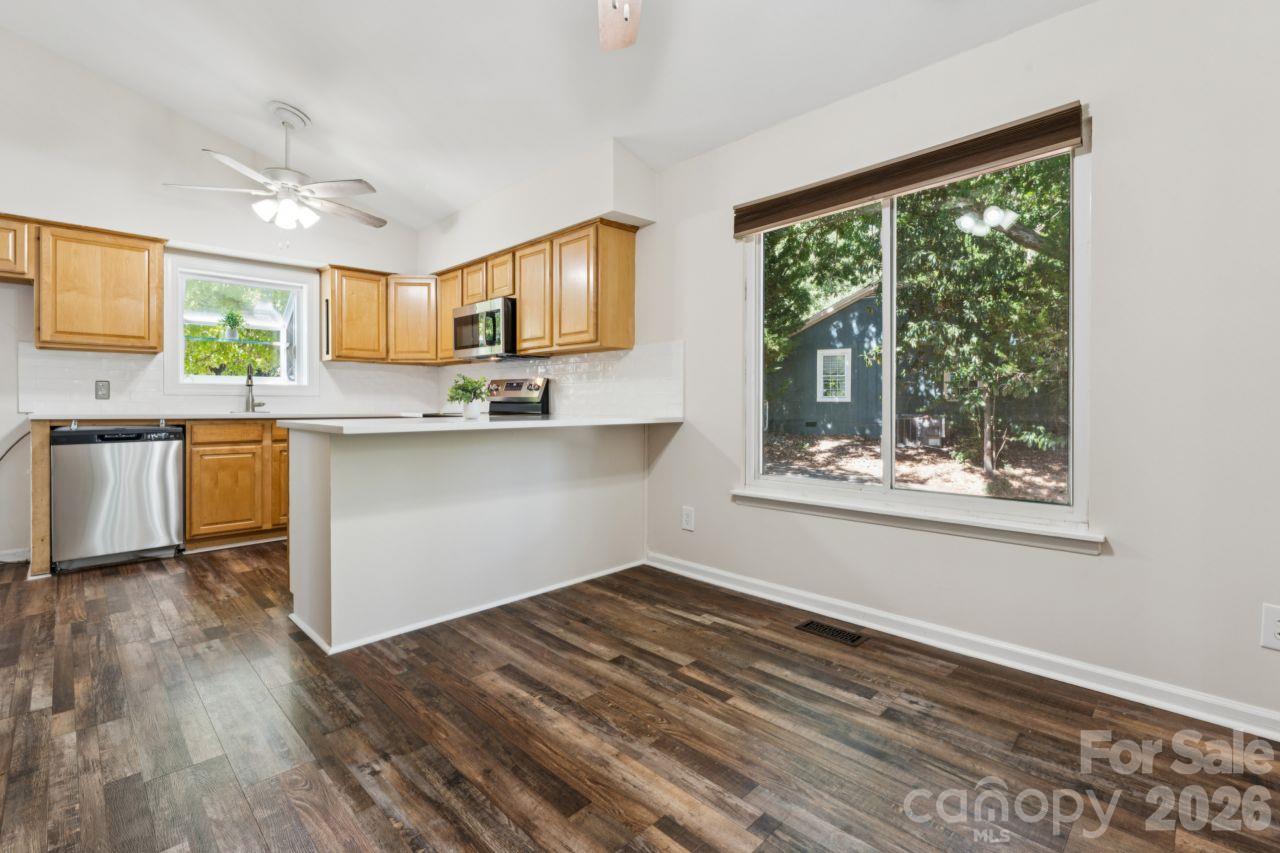 3106 Point Clear Drive Property Photo 6