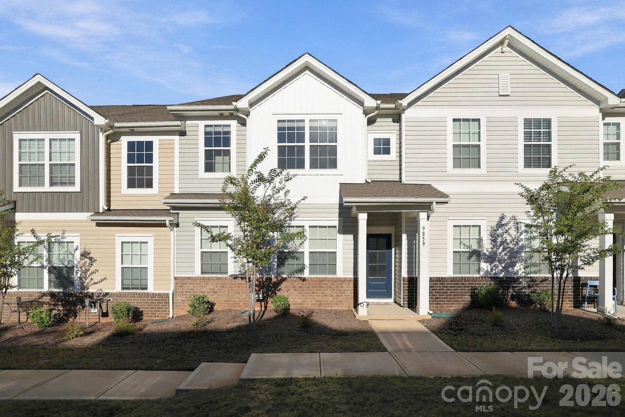 9859 Old Garden Circle Property Photo 1