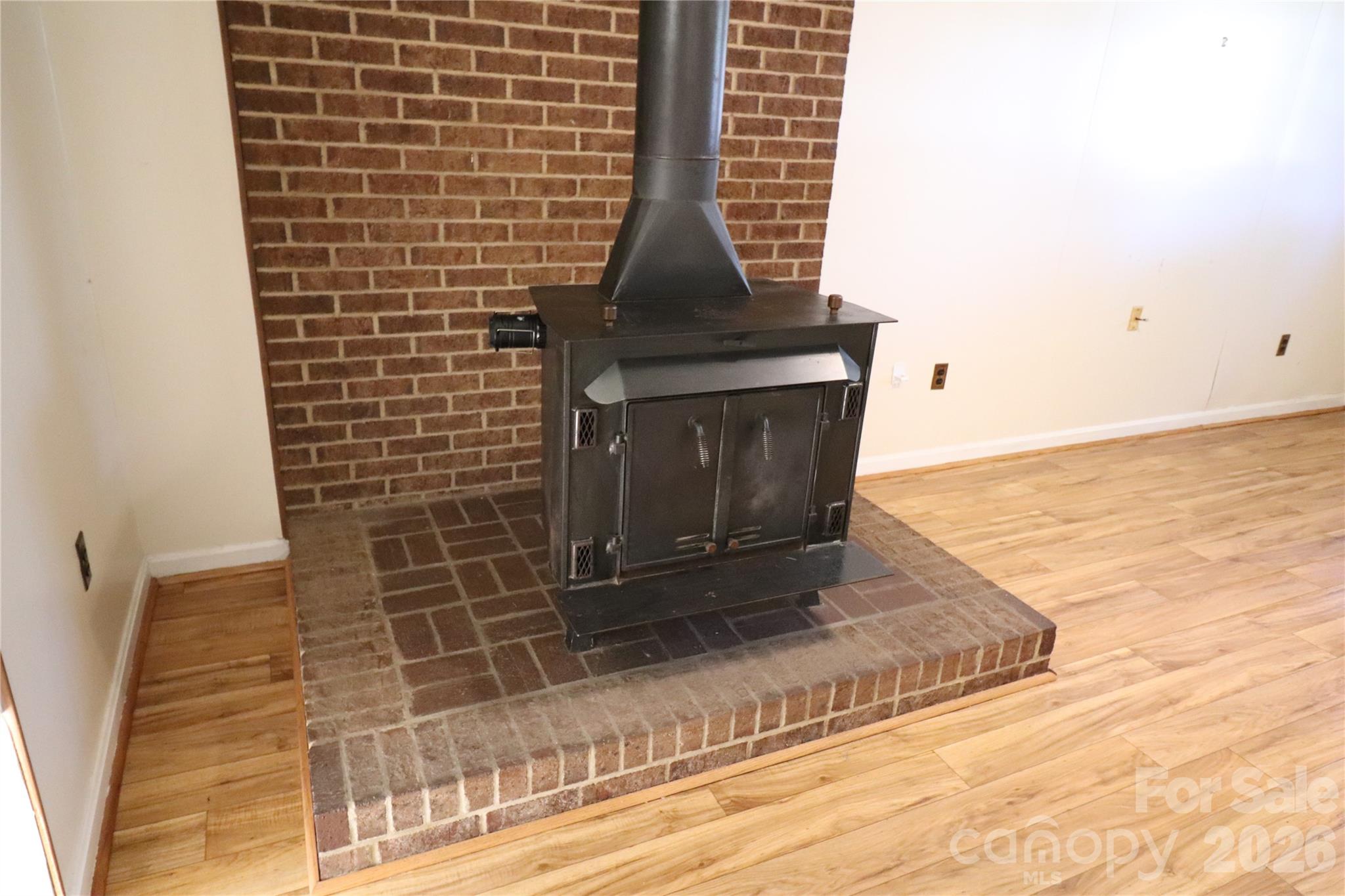 2157 Ridgewood Drive Property Photo 9