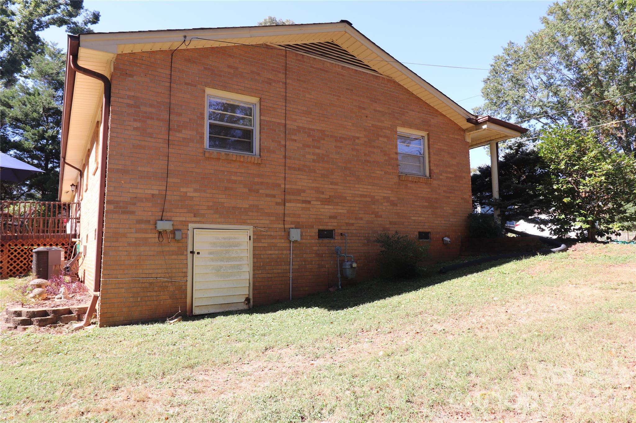 2157 Ridgewood Drive Property Photo 25