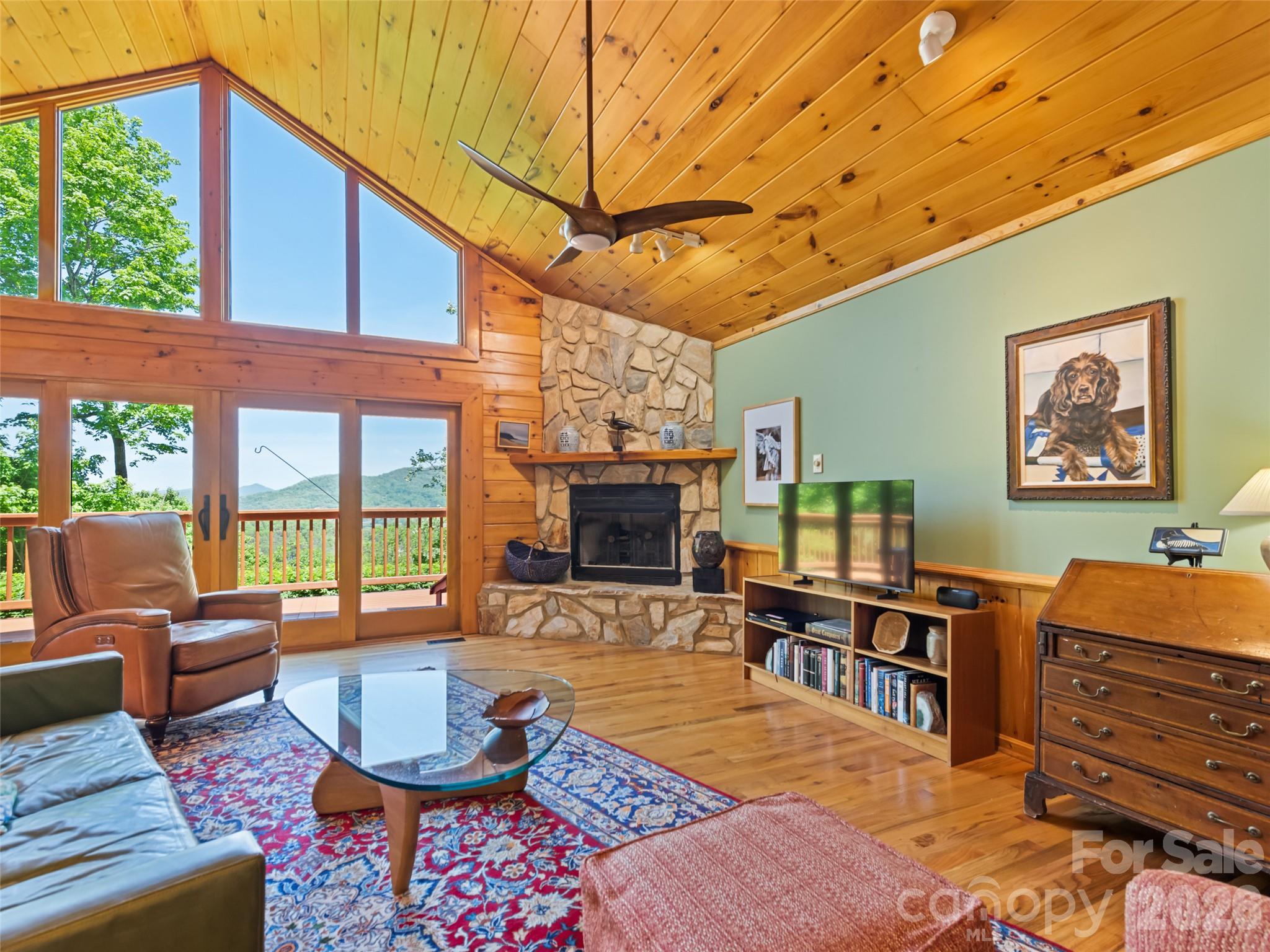 970 Campbell Mountain Drive Property Photo 10