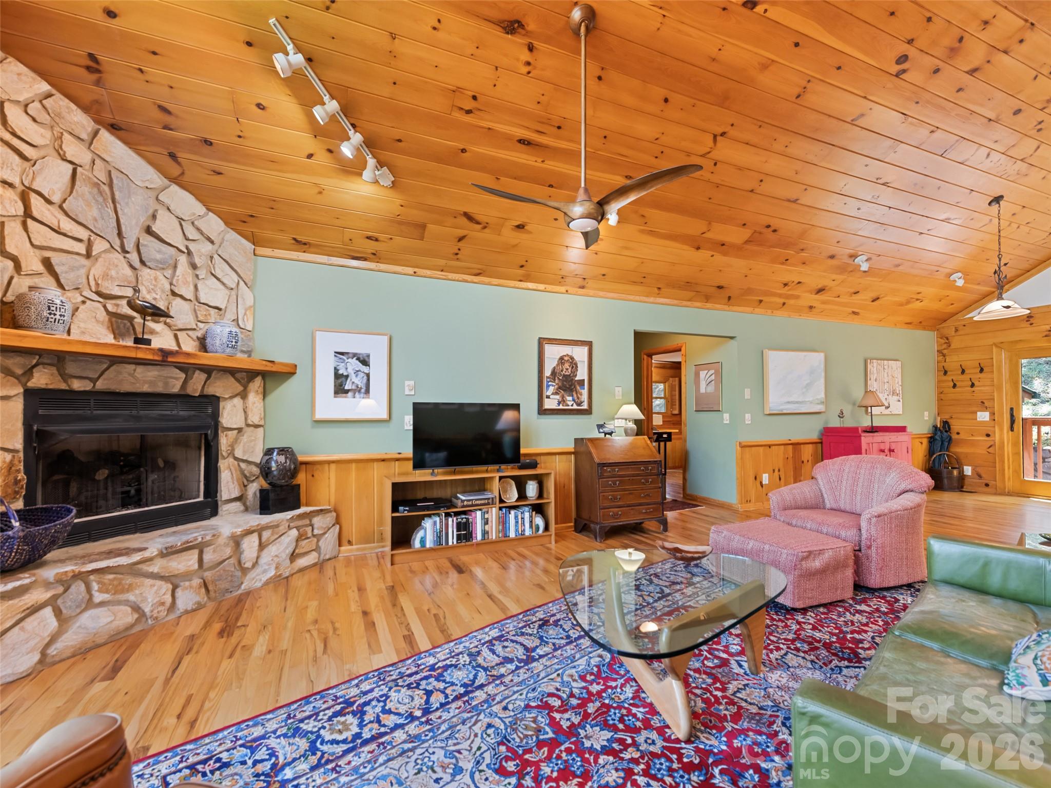 970 Campbell Mountain Drive Property Photo 12