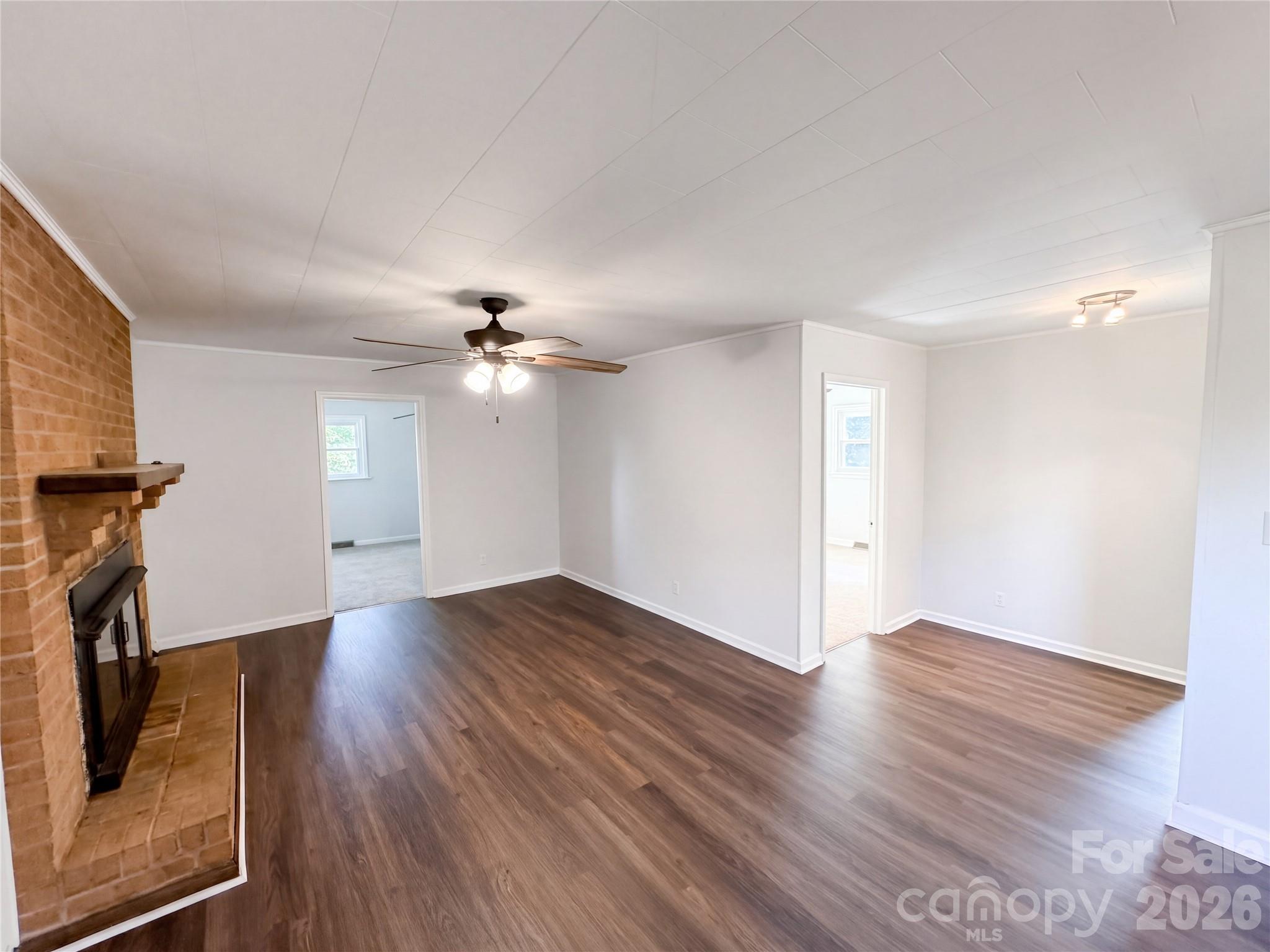 5525 Bertie Avenue Property Photo 3