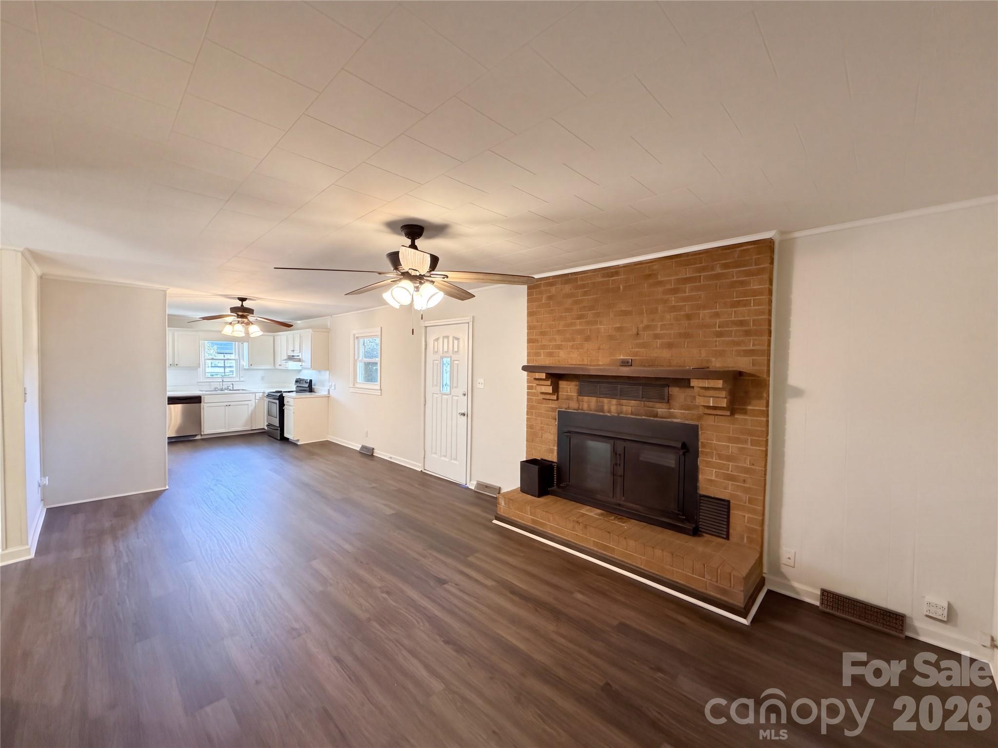 5525 Bertie Avenue Property Photo 4