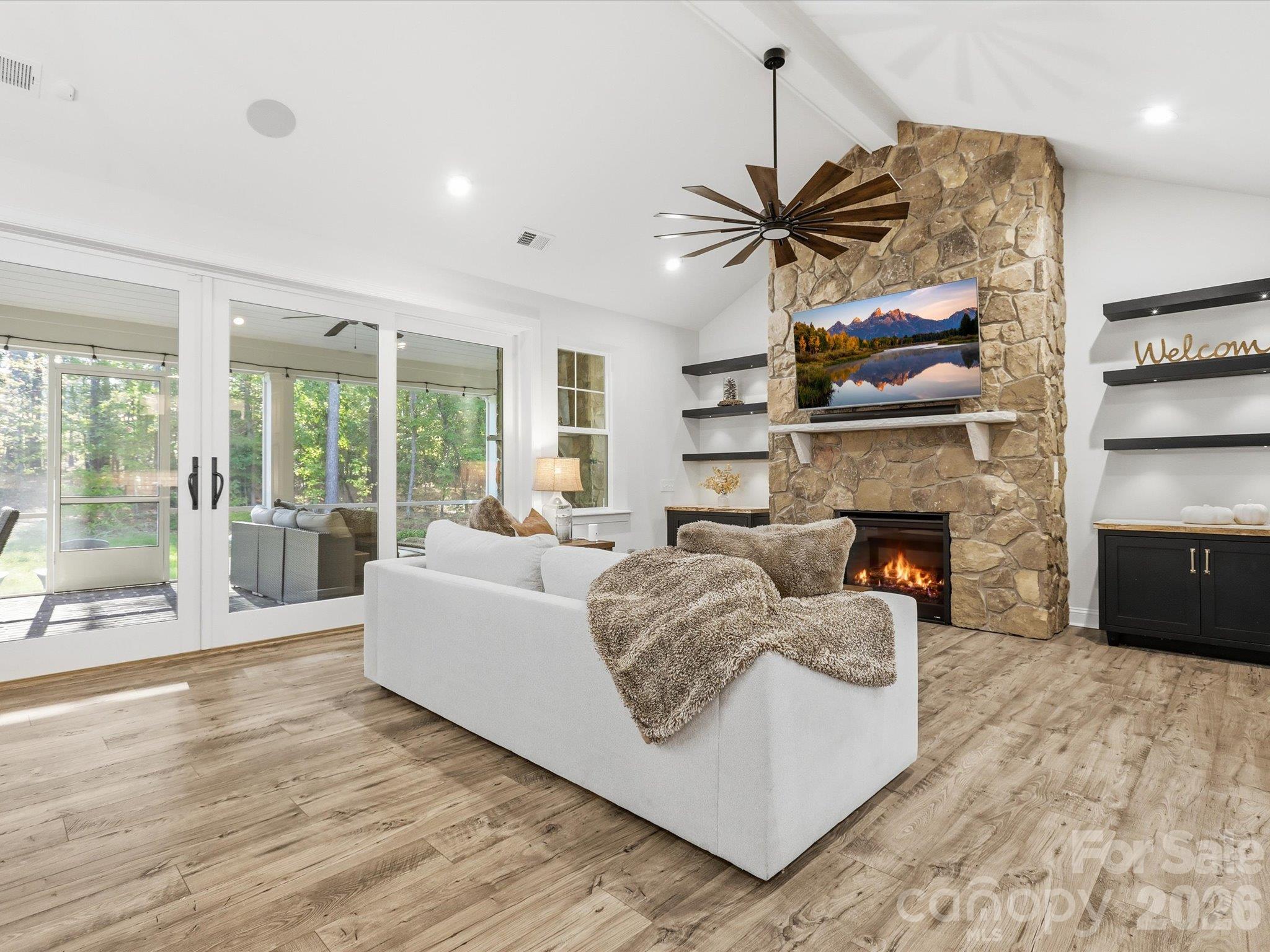 4602 Persimmon Road Property Photo 8