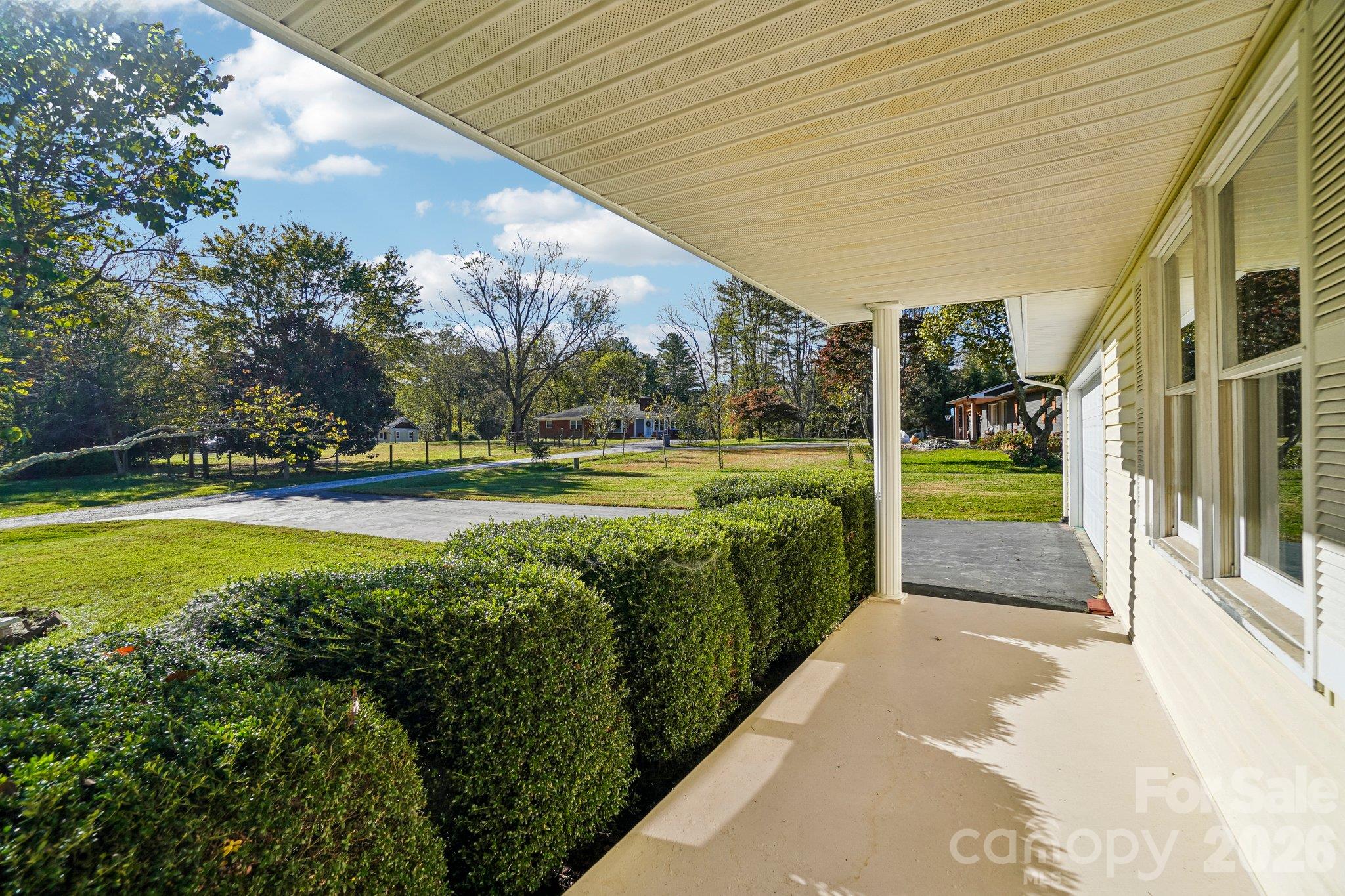 35 Lisam Way Property Photo 3